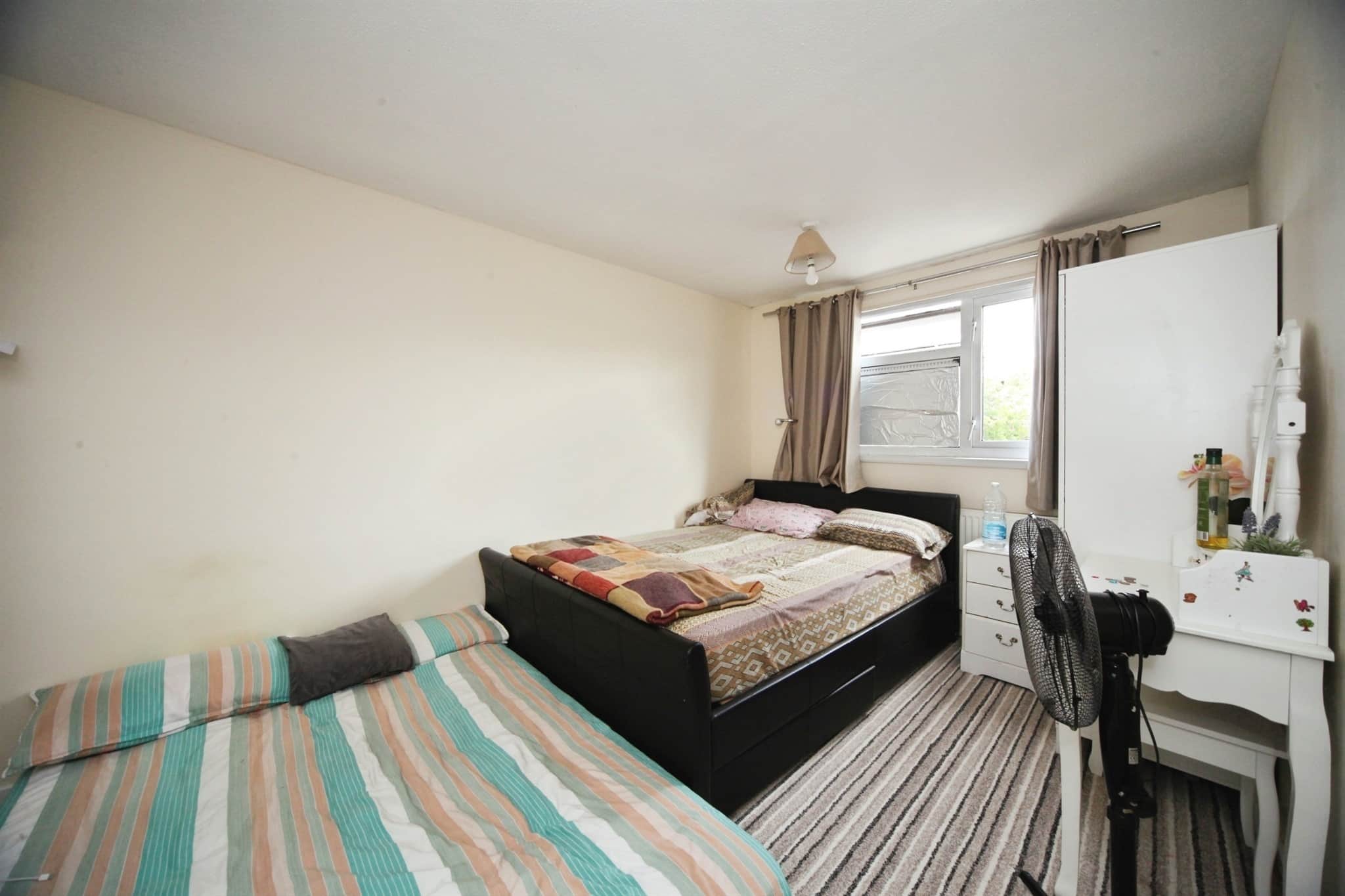 Property at Sylam Close, Luton