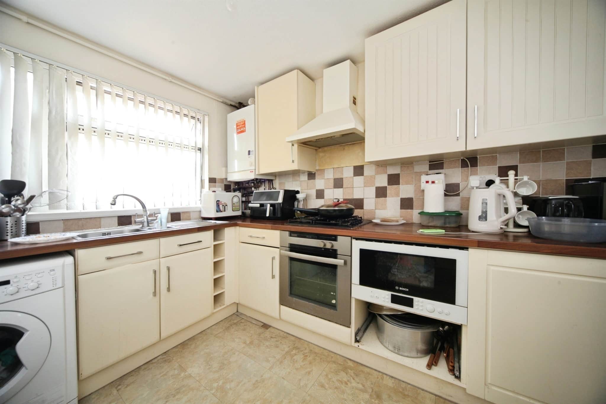 Property at Sylam Close, Luton