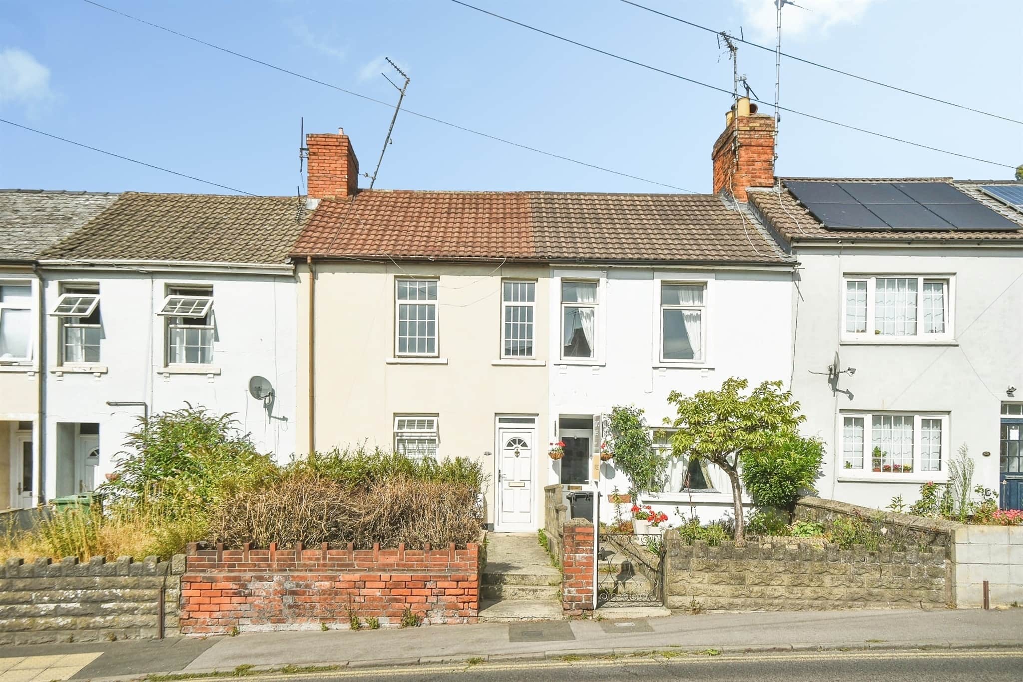 Property at Kingshill Road, Swindon