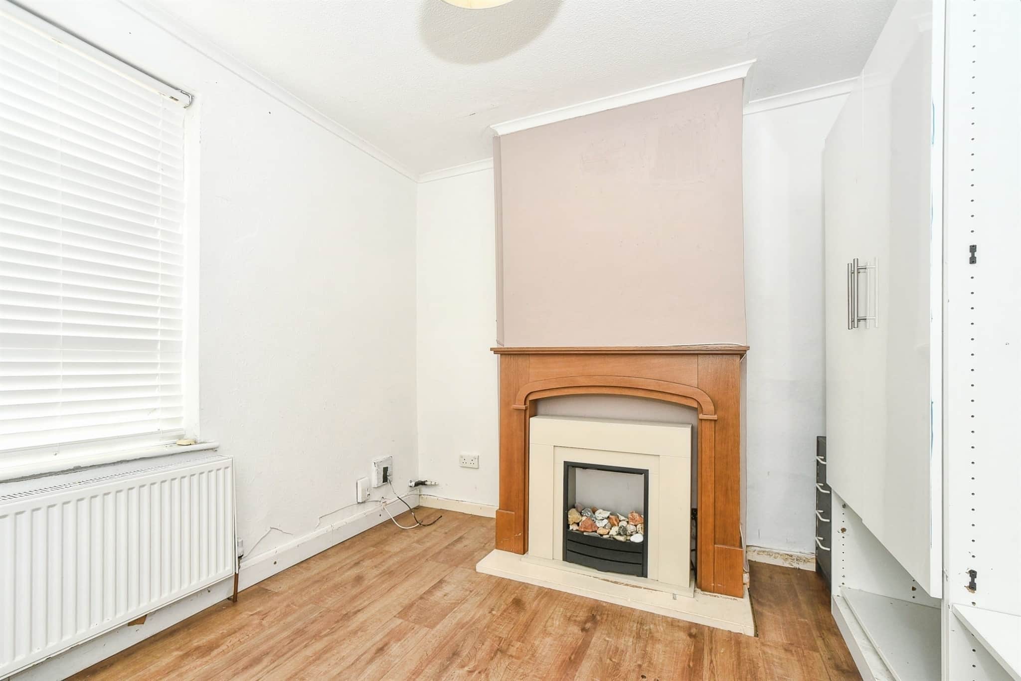 Property at Kingshill Road, Swindon