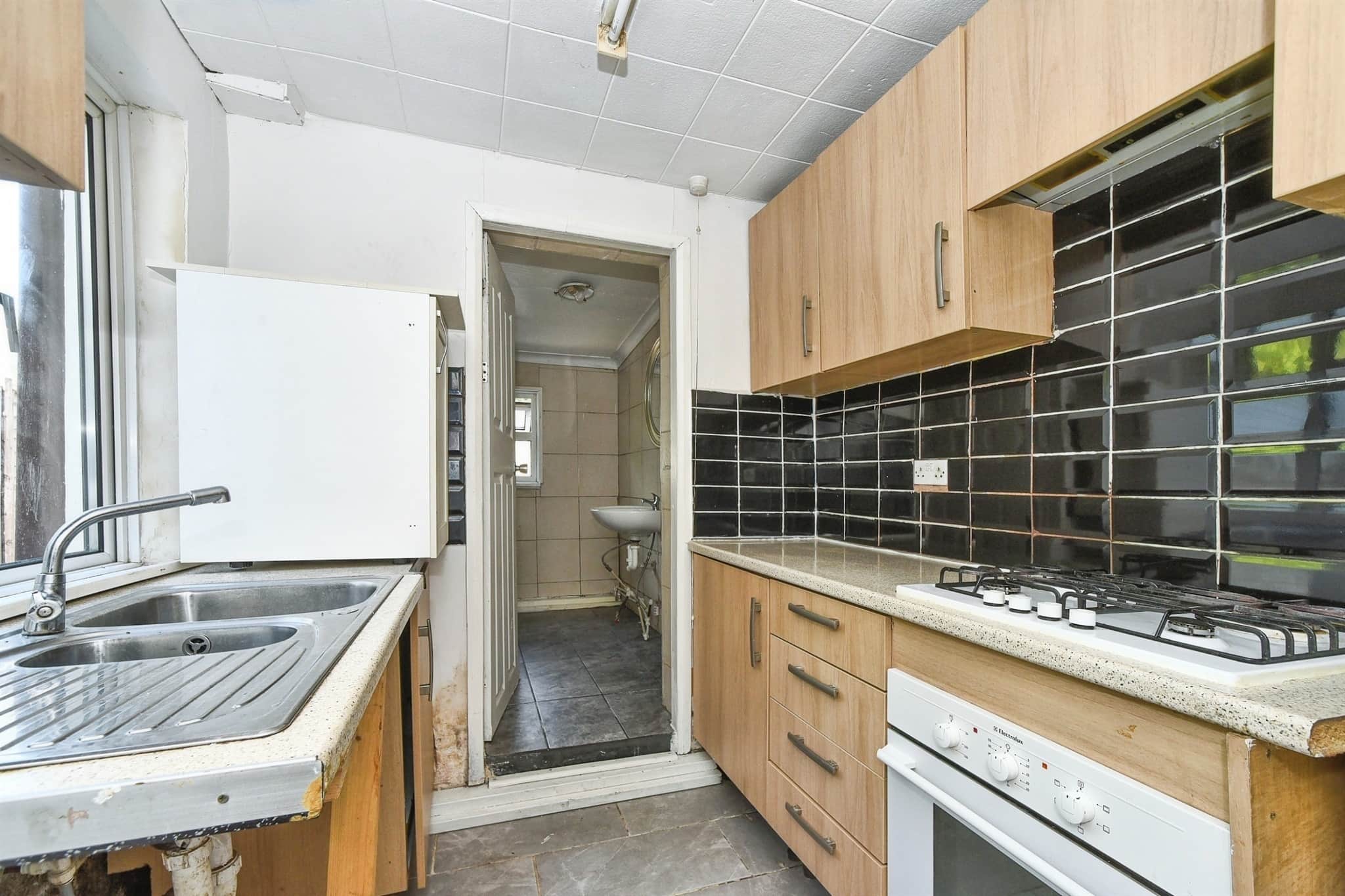 Property at Kingshill Road, Swindon