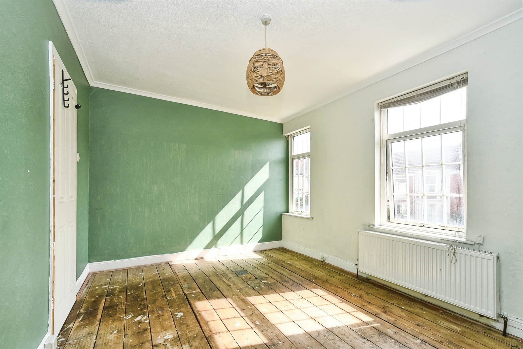 Property at Kingshill Road, Swindon