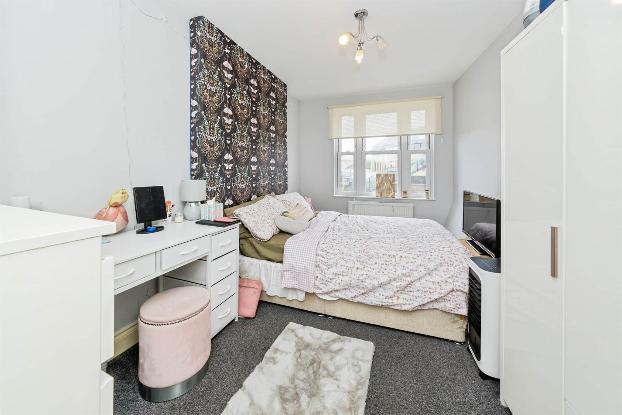 Property at Yattendon Road, Horley