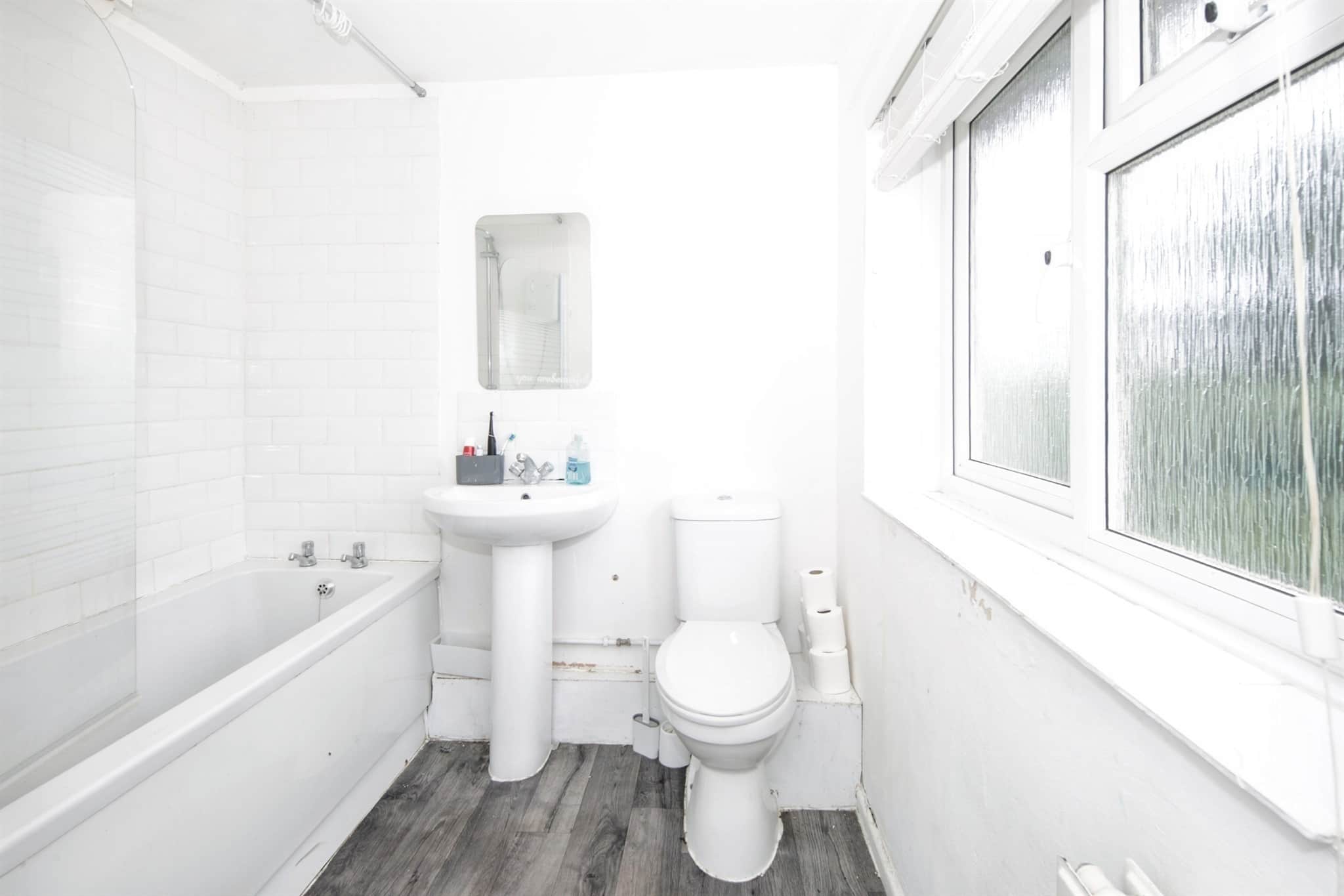 Property at Hall Close, Stoneleigh, COVENTRY