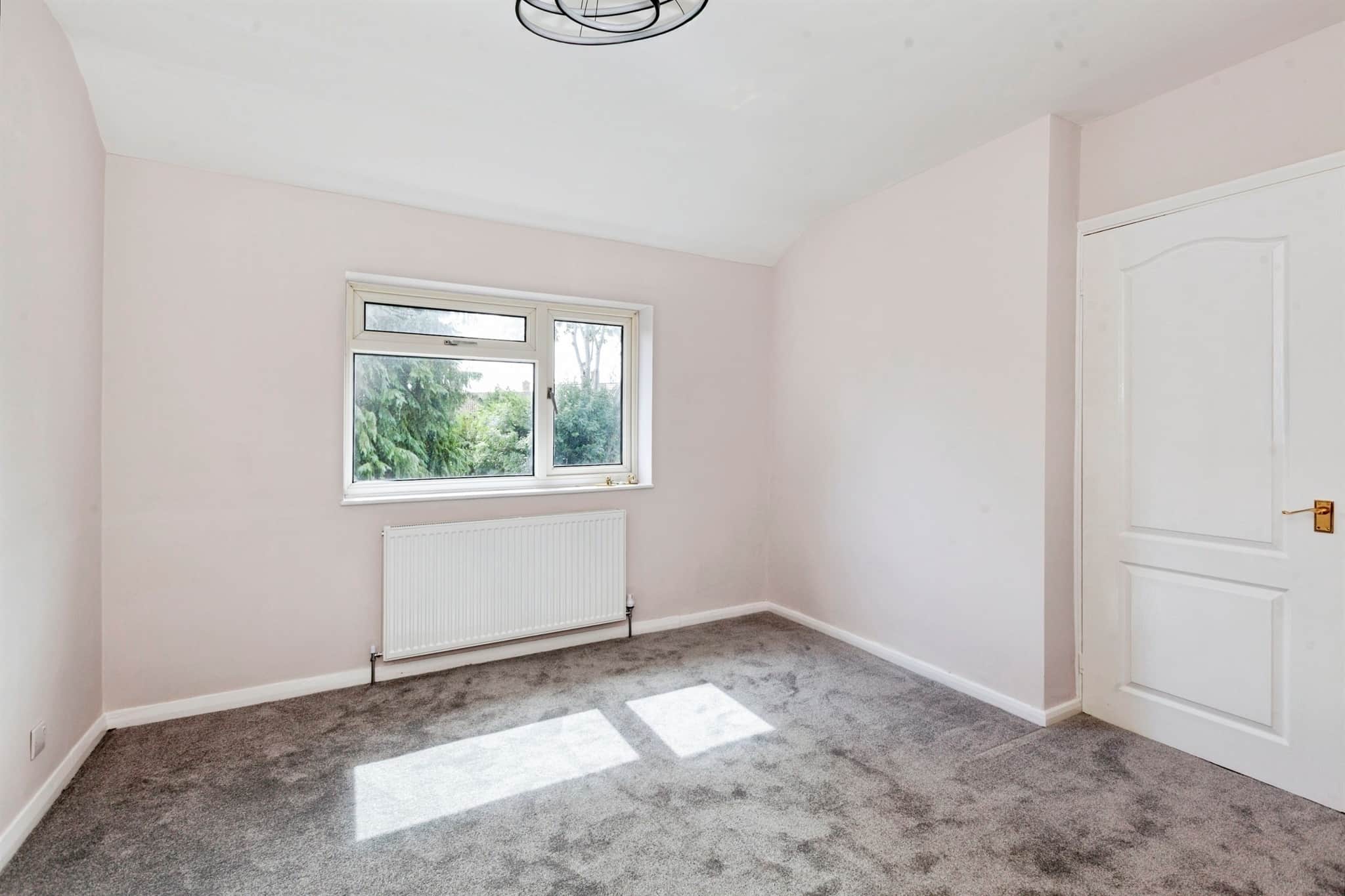 Property at Wentworth Avenue, Slough