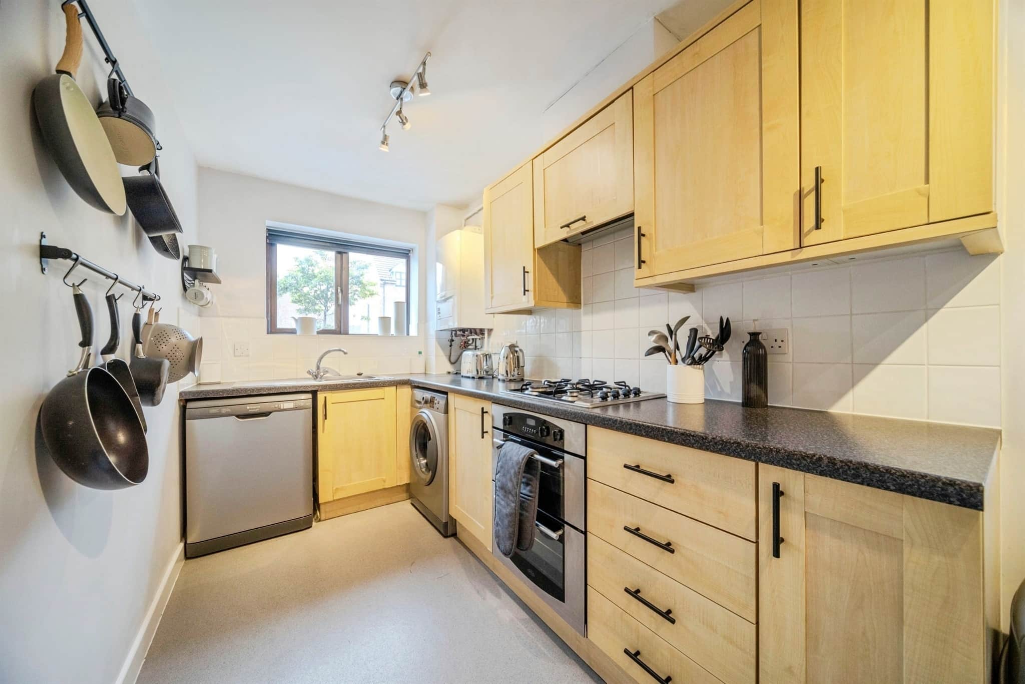Property at Rushfields Close, Westcroft, MILTON KEYNES