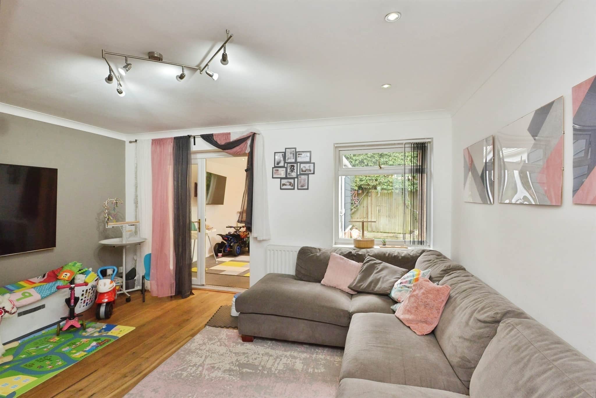 Property at Selby Grove, Shenley Church End, Milton Keynes