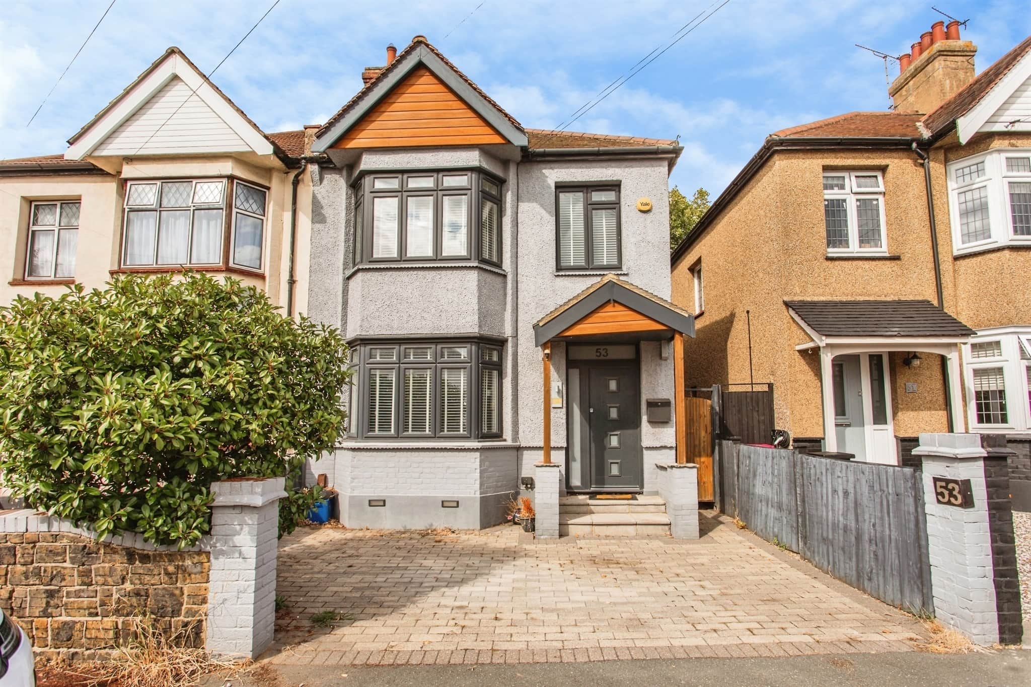 Property at Ennismore Gardens, Southend-On-Sea