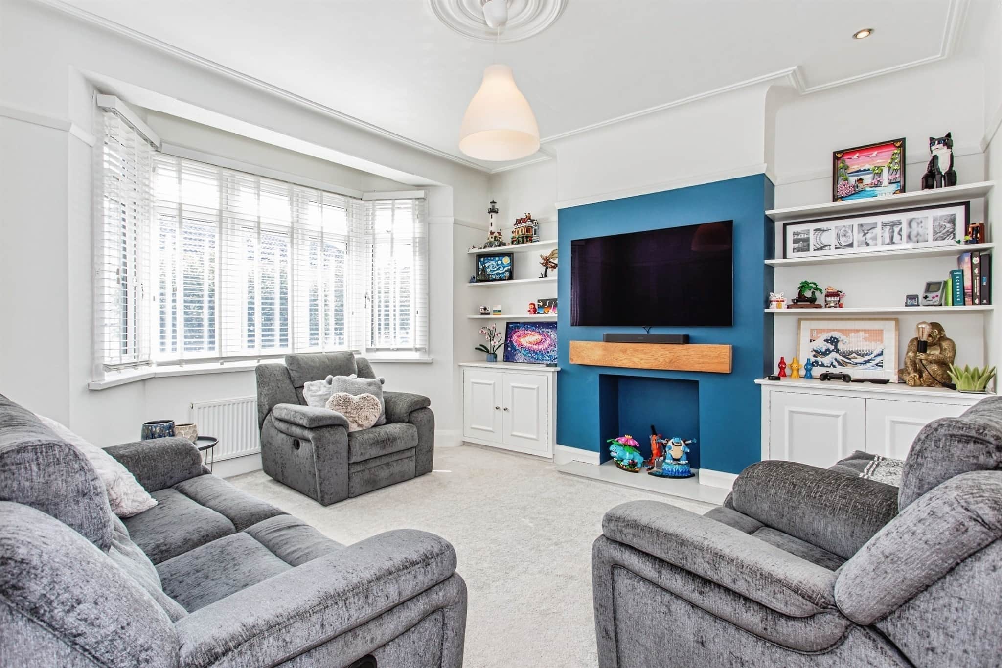 Property at Ennismore Gardens, Southend-On-Sea