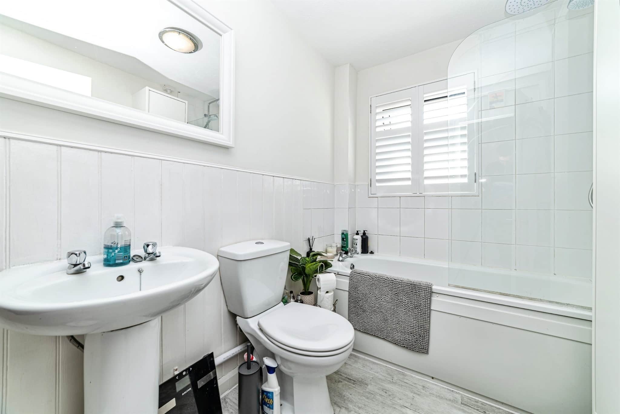 Property at Weyhill Close, Tadley