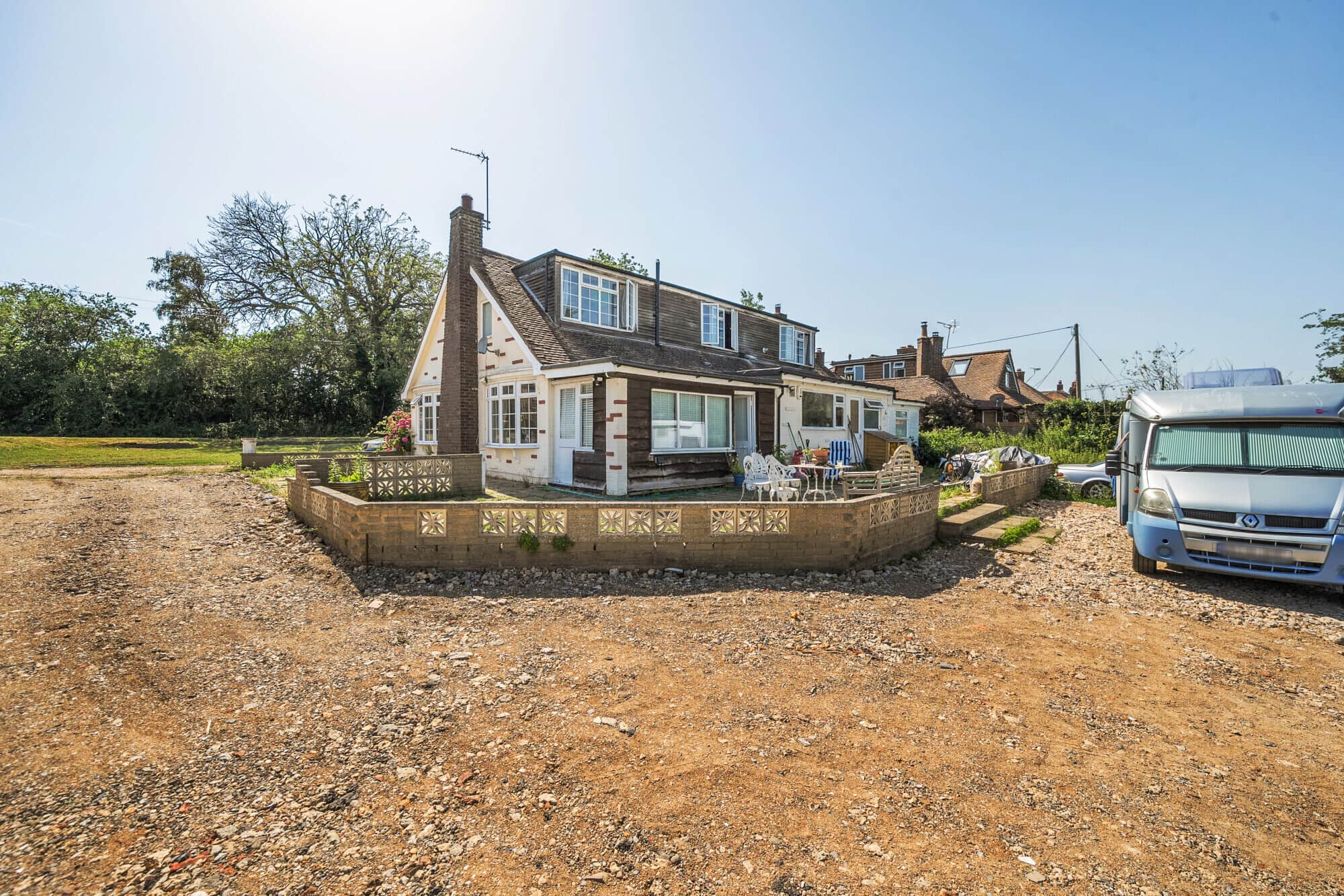 Property at Pipers Lane, Aley Green, Luton