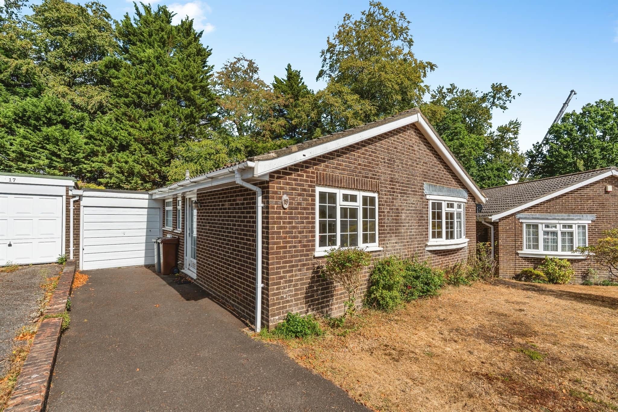 Property at Fairlawn Close, Rownhams, Southampton