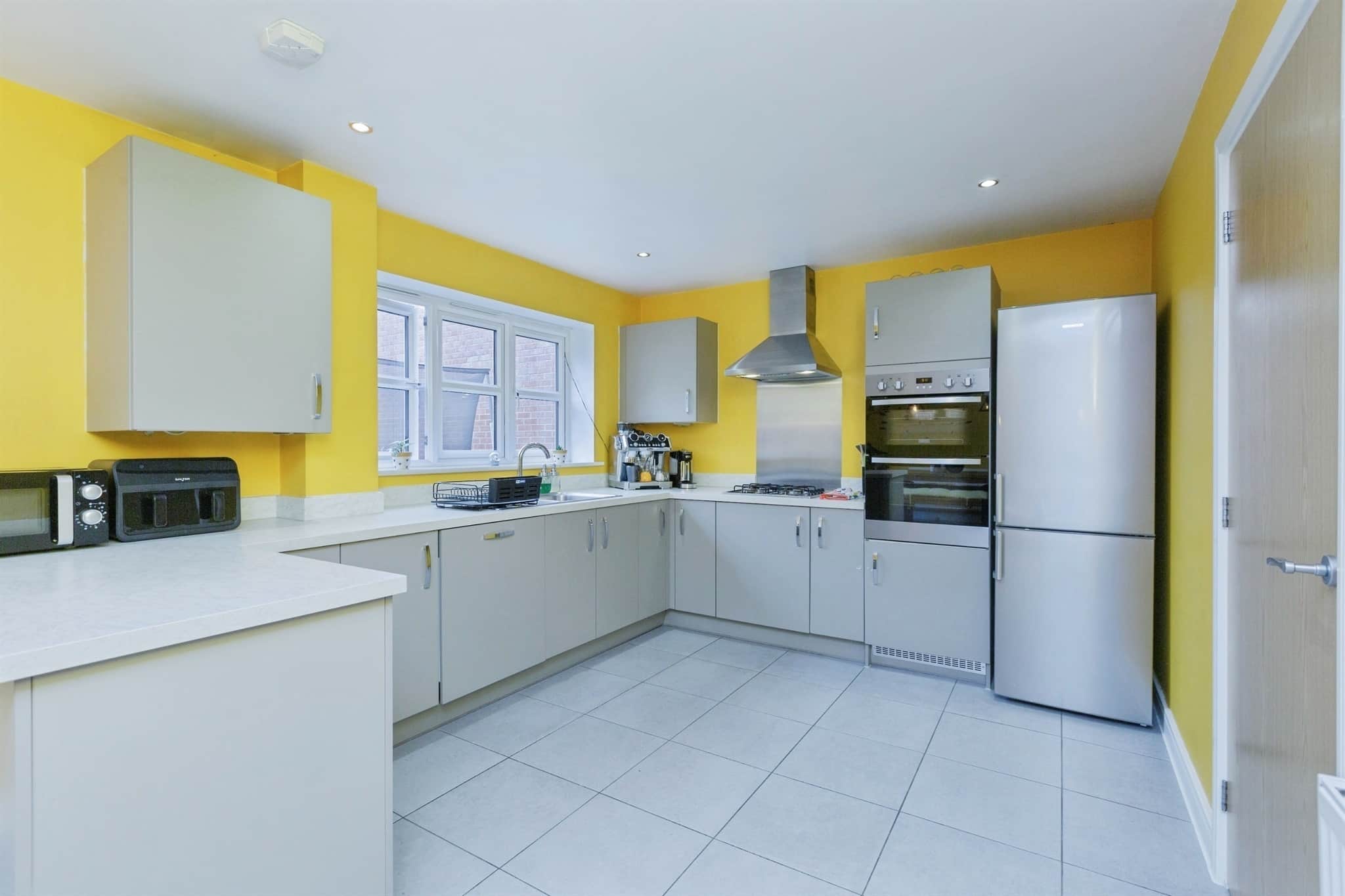 Property at Meteor Way, Whetstone, Leicester