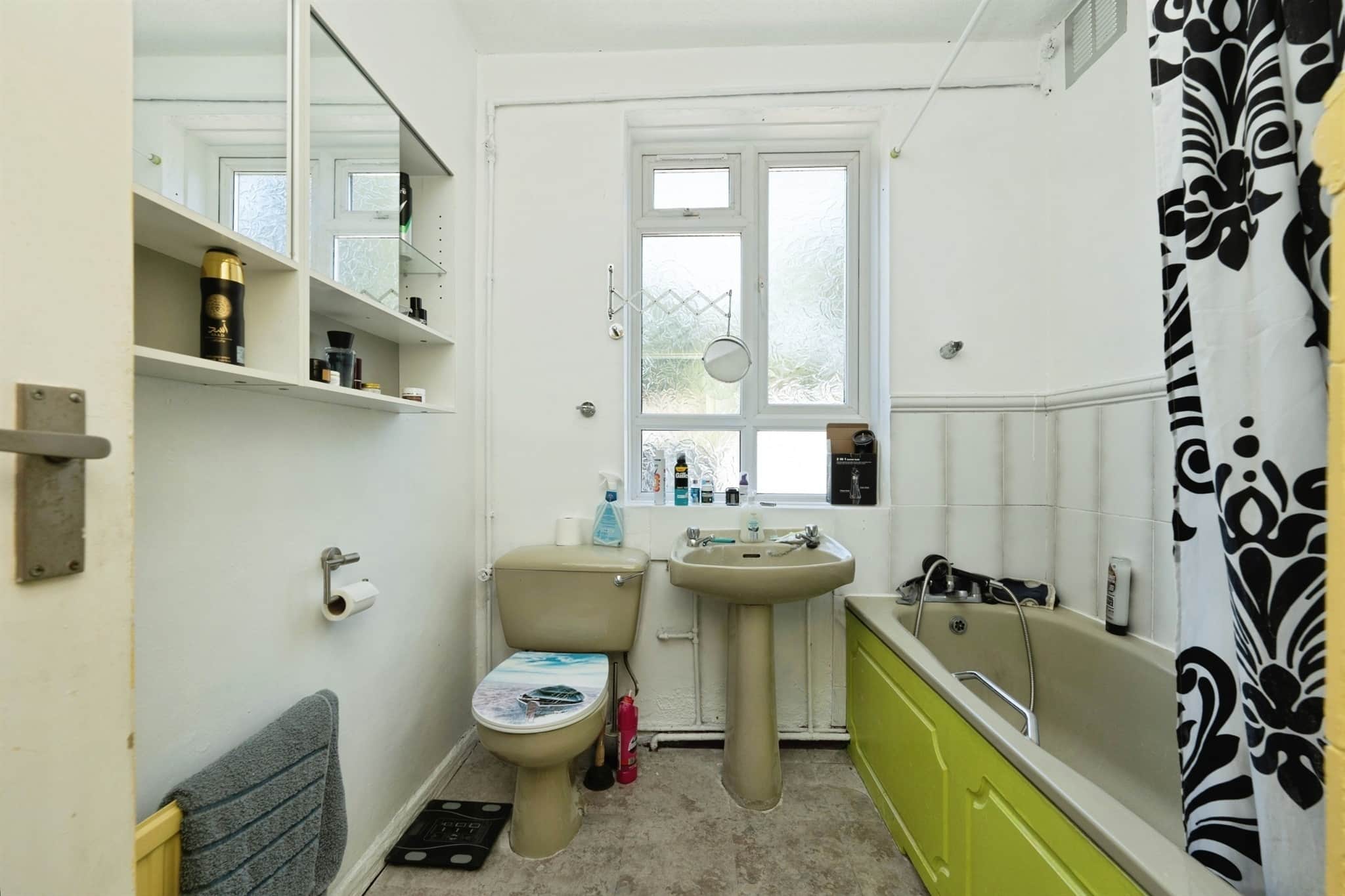 Property at Catsey Lane, Bushey