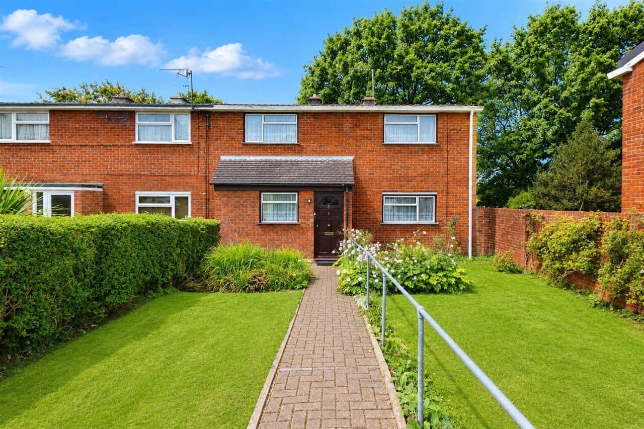 Property at Shackledell, Stevenage