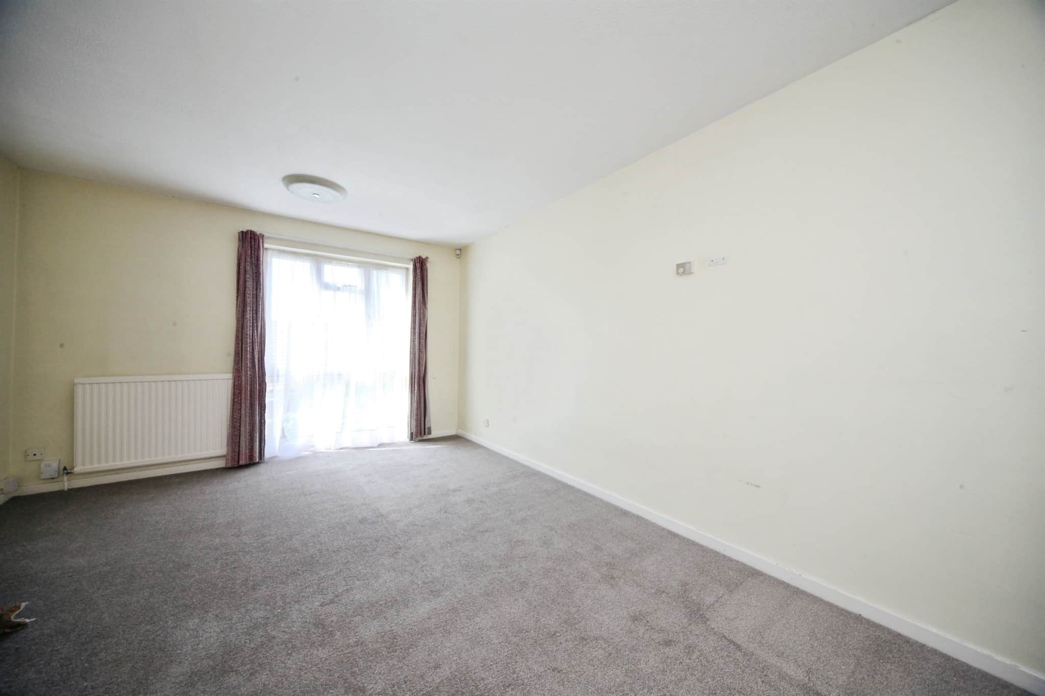 Property at Winchester Gardens, Luton