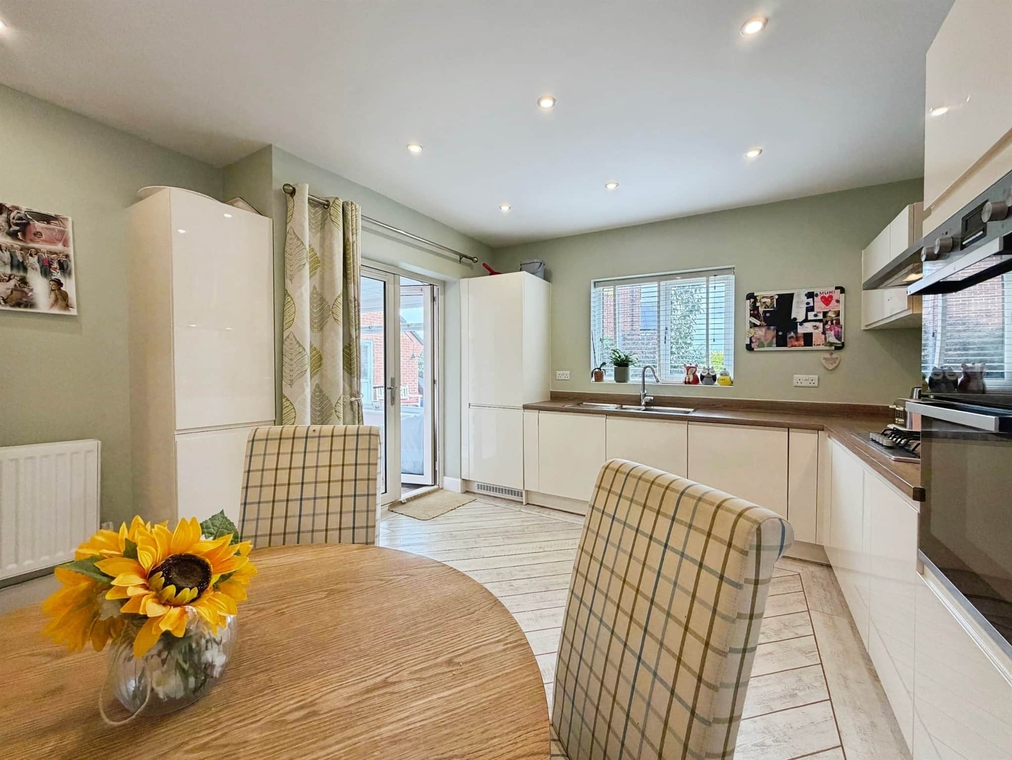 Property at Horseshoe Crescent, Wellesbourne, Warwick