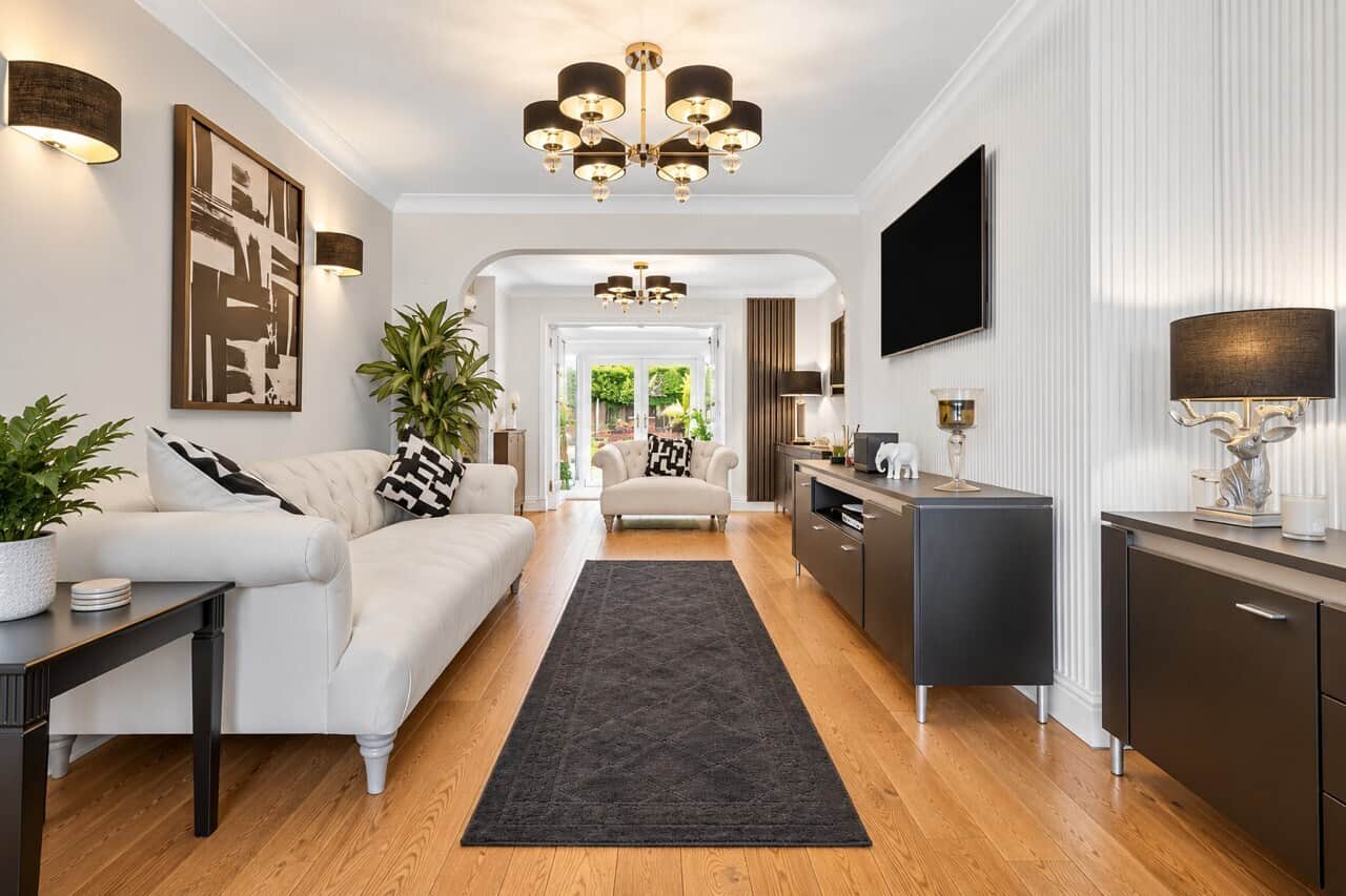Property at Hamilton Close, Bricket Wood, St. Albans