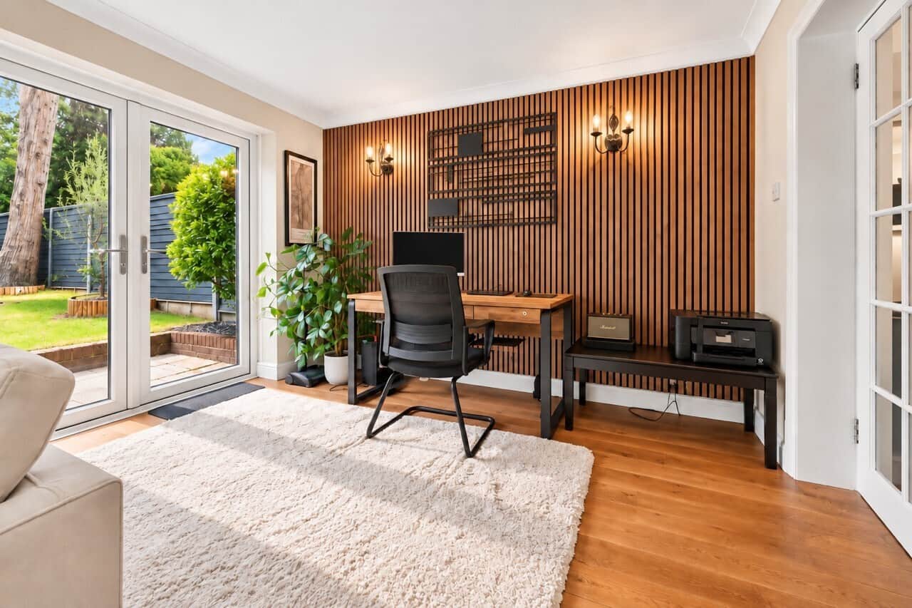 Property at Hamilton Close, Bricket Wood, St. Albans