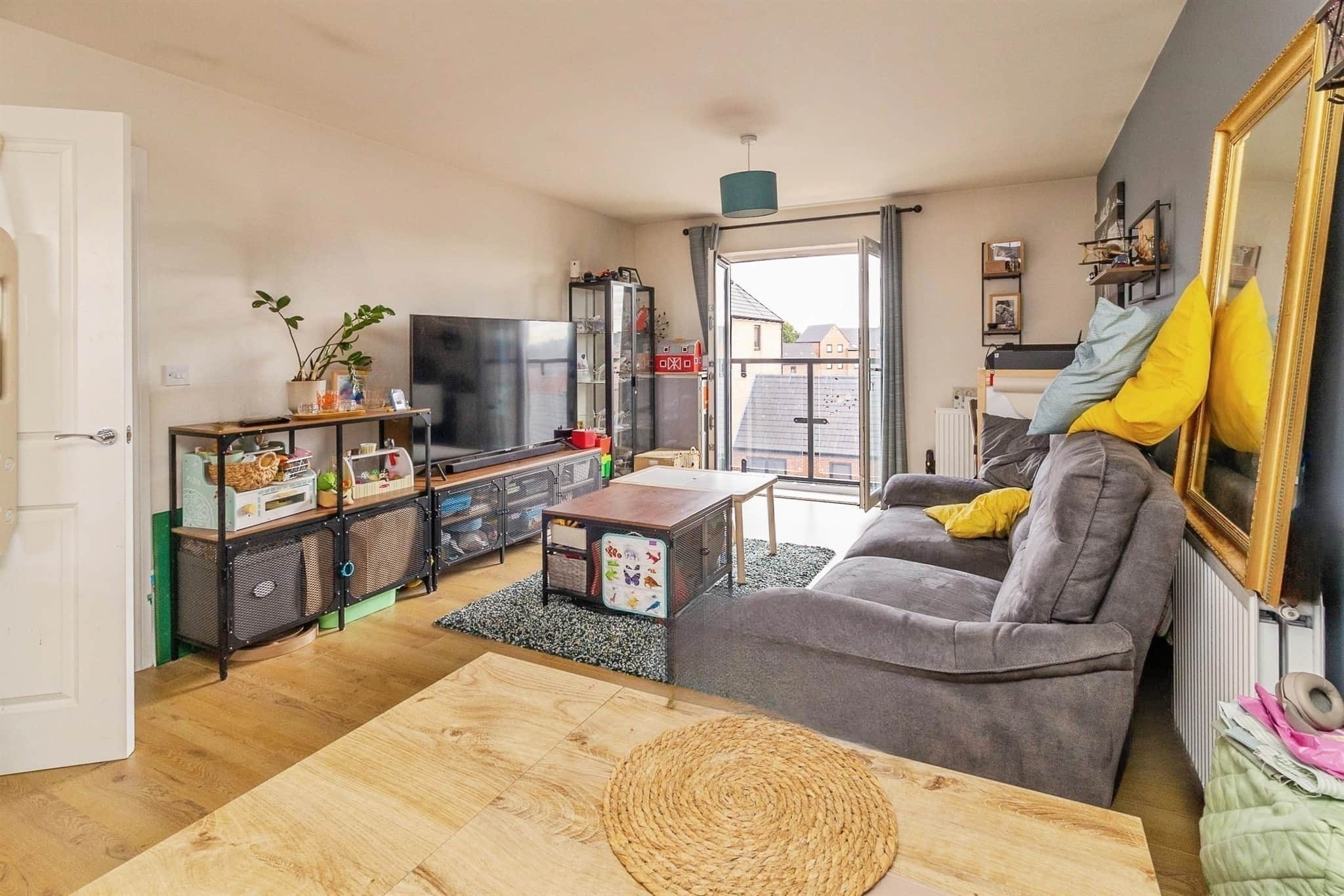 Property at Sallow Field, Houghton Regis, Dunstable