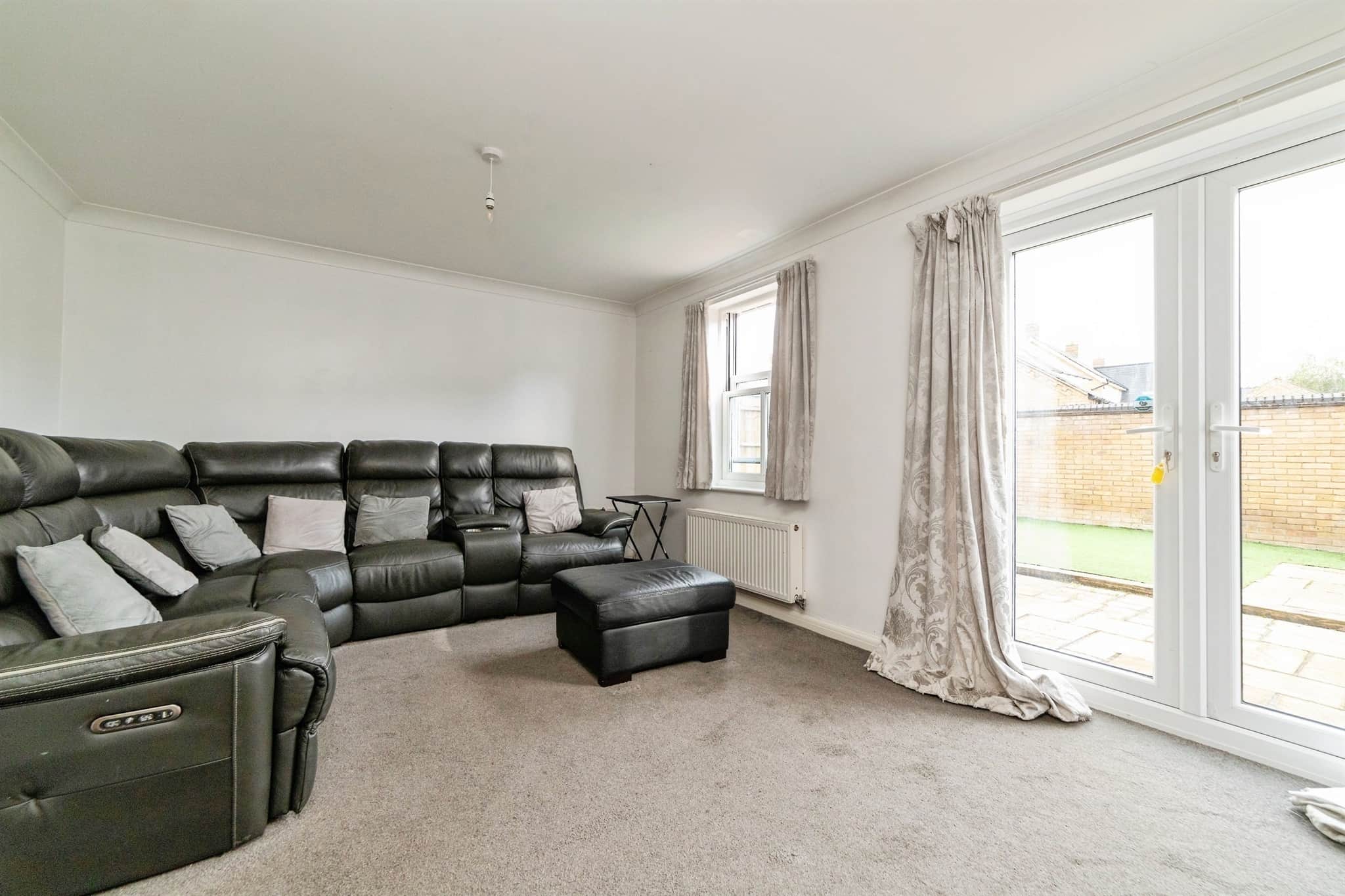 Property at Bronte Avenue, Fairfield, HITCHIN