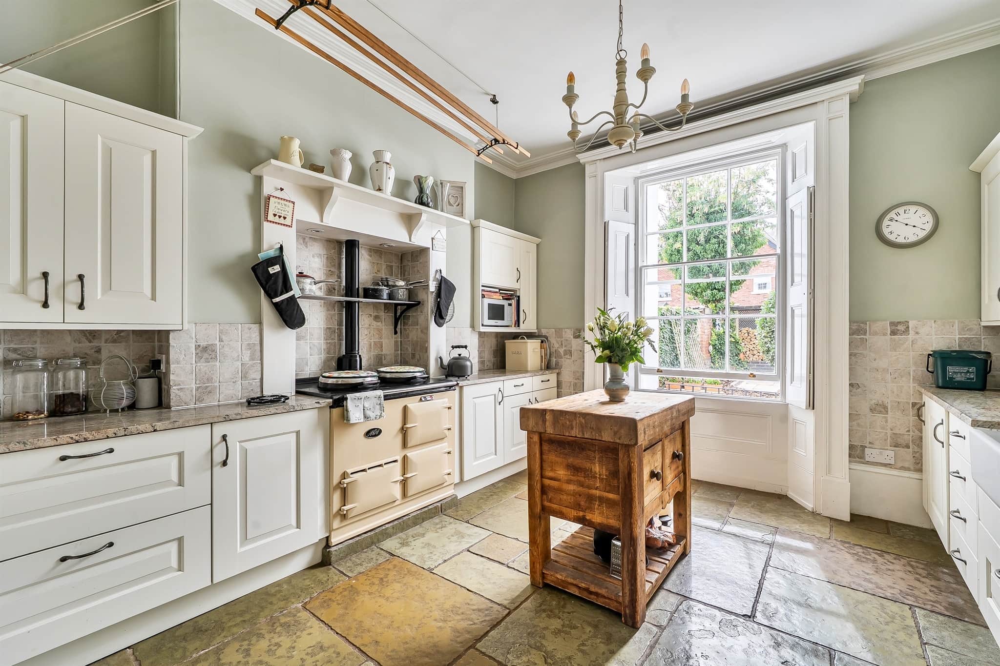 Property at Milverton Crescent, Leamington Spa