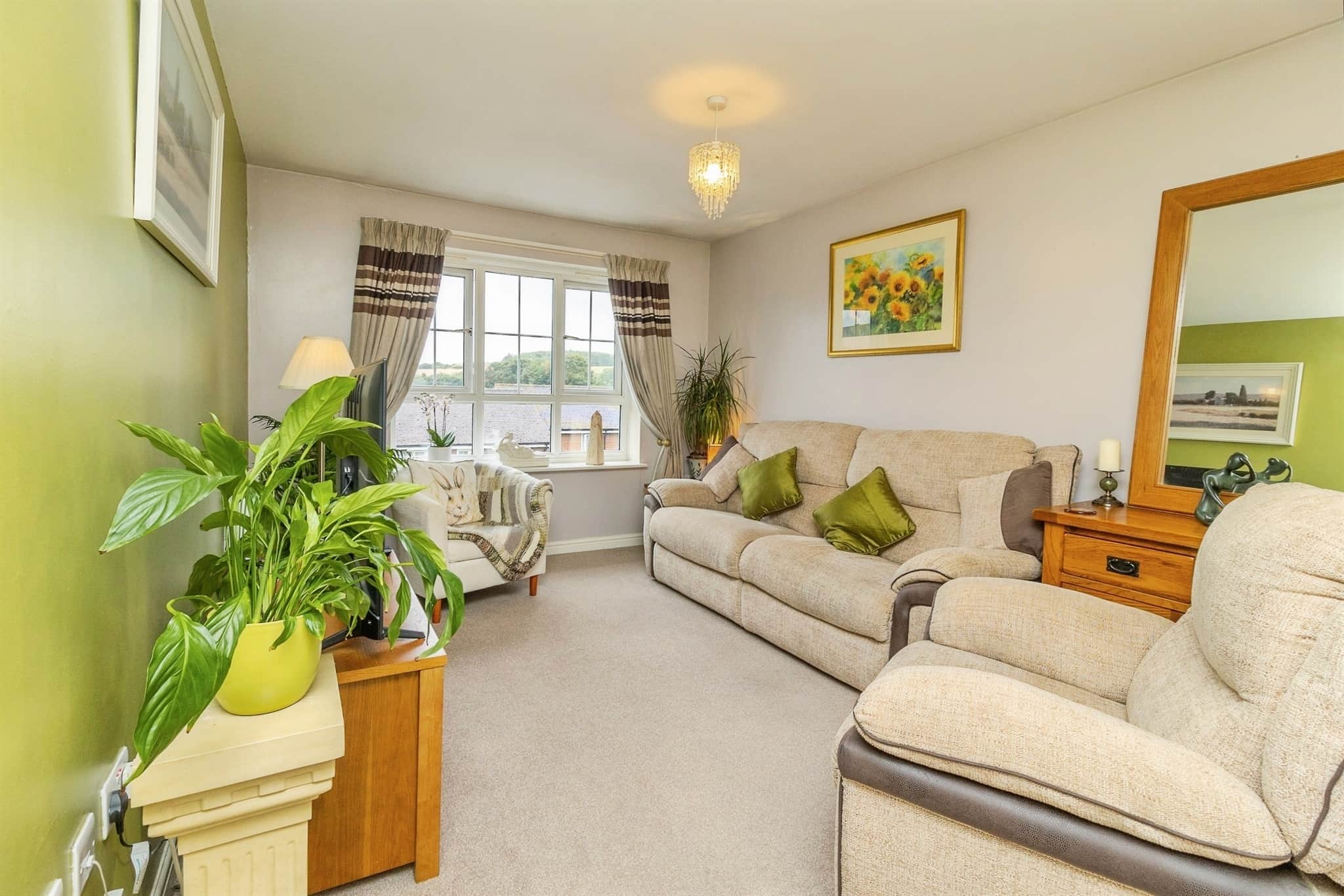 Property at Watling Gardens, DUNSTABLE
