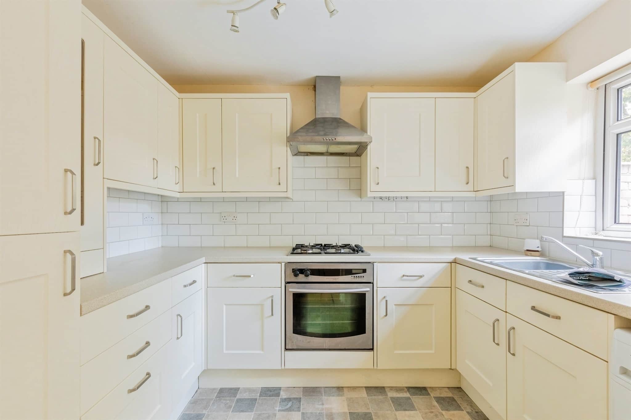 Property at Cowper Close, Warwick