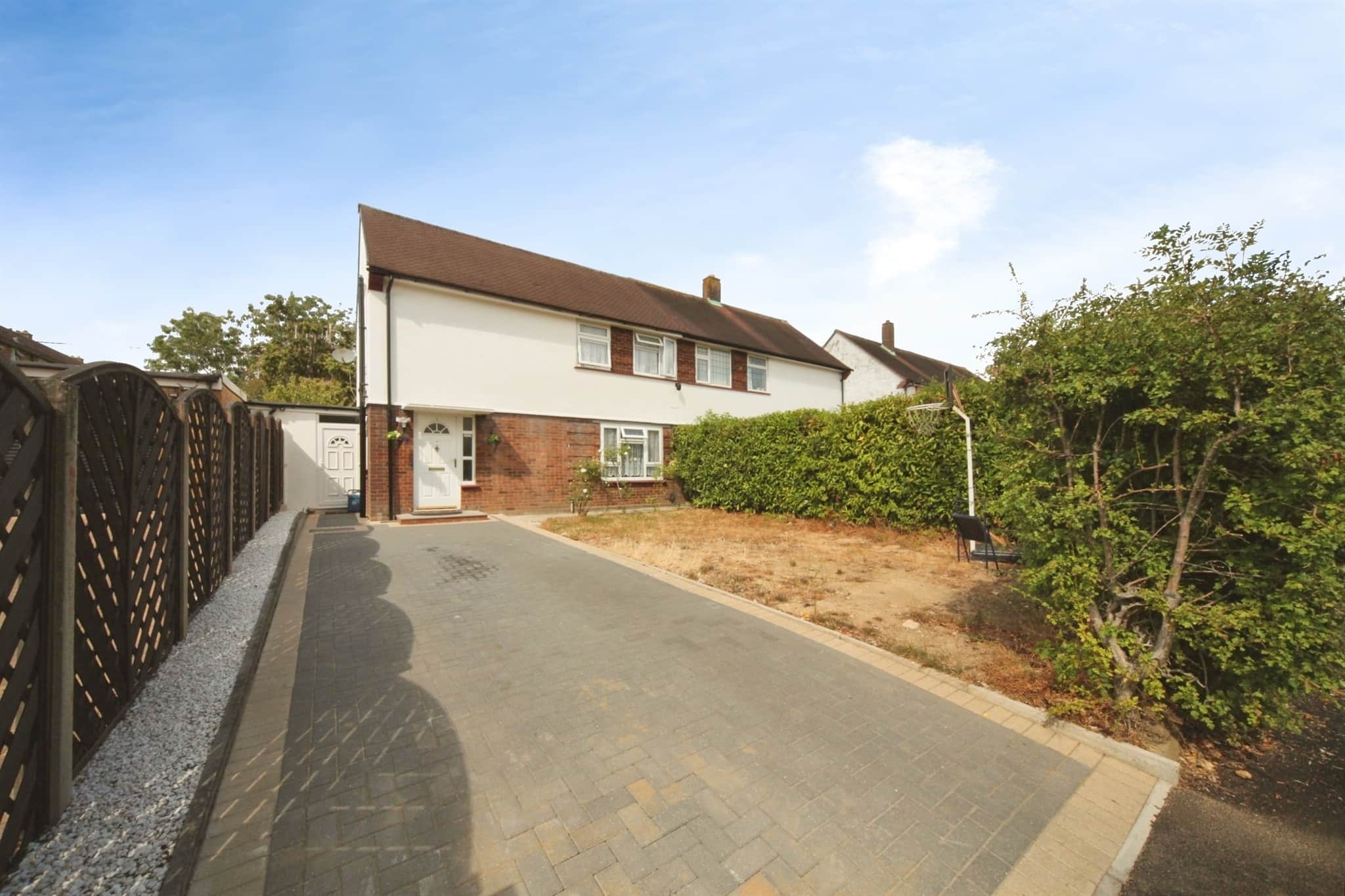Property at Santingfield North, Luton
