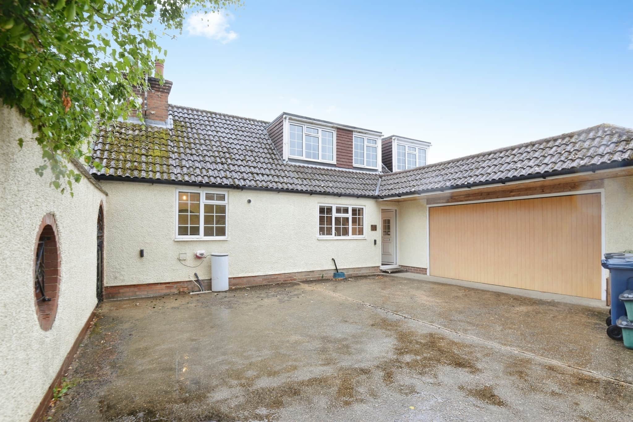 Property at The Crescent, High Wycombe