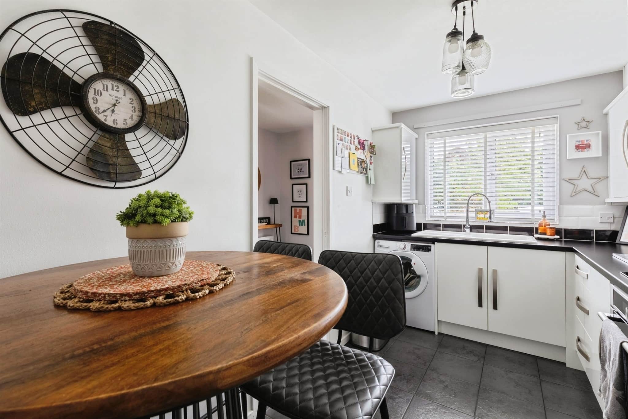 Property at Russell Close, Long Itchington, Southam