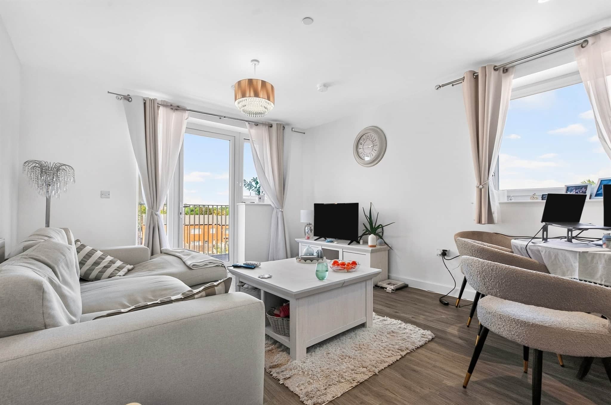 Property at High View, Hatfield