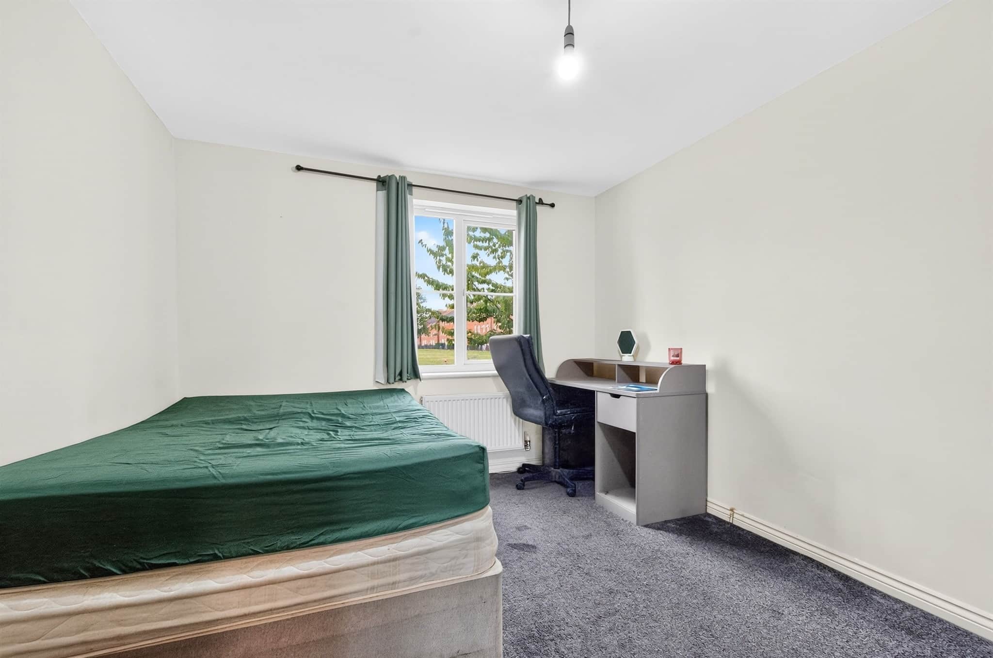 Property at Walker Grove, Hatfield