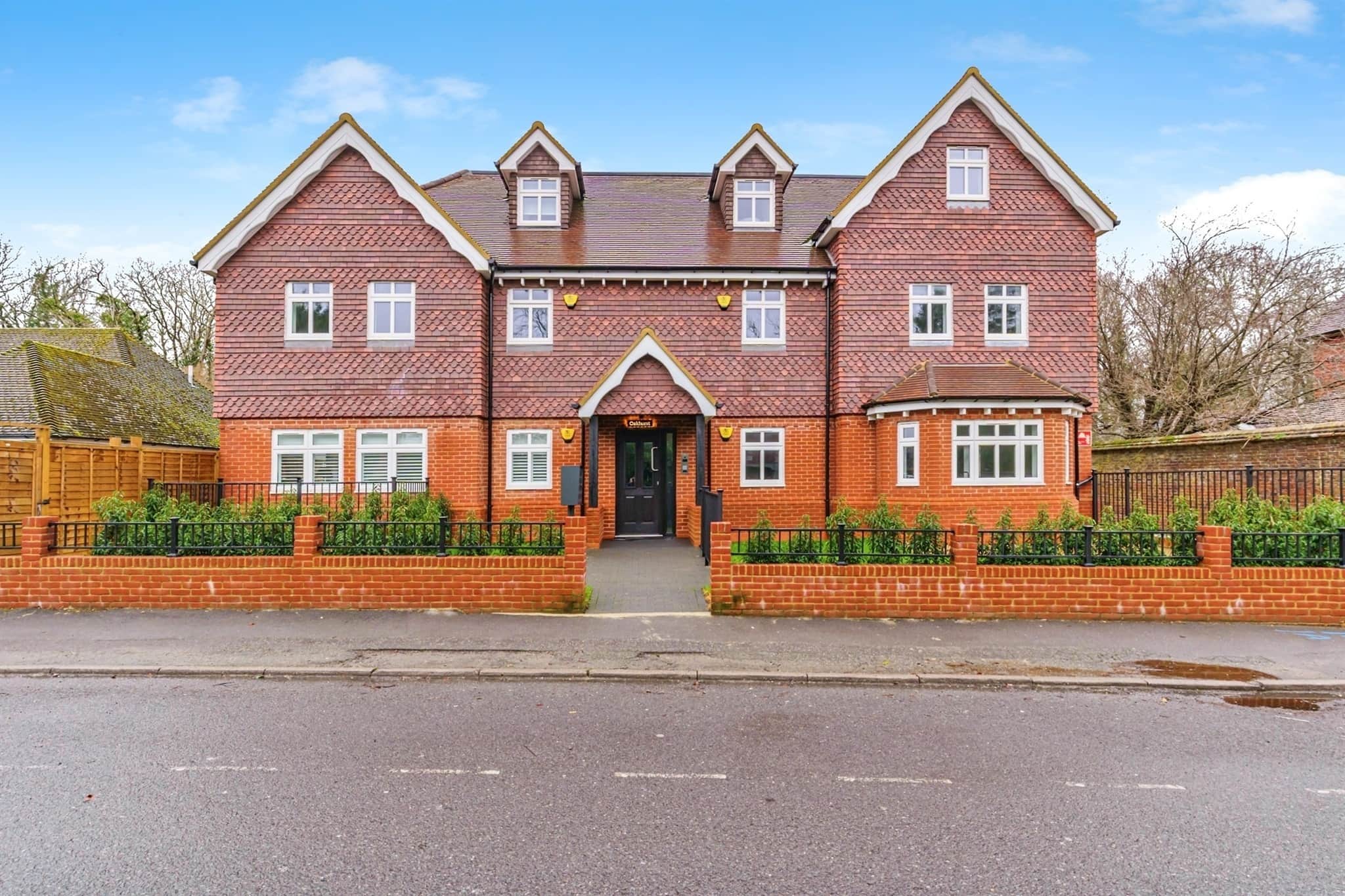 Property at Oakhurst, East Grinstead