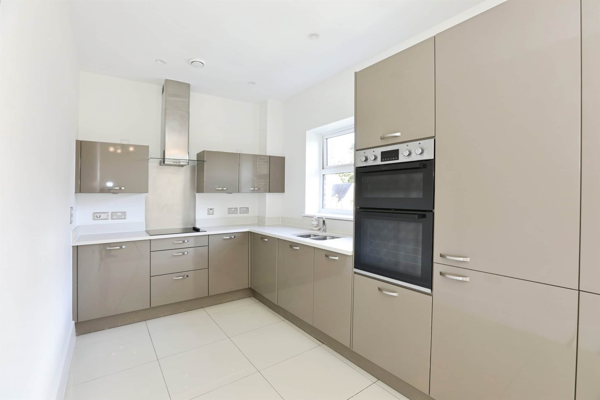 Property at Durrants Drive, Faygate, HORSHAM