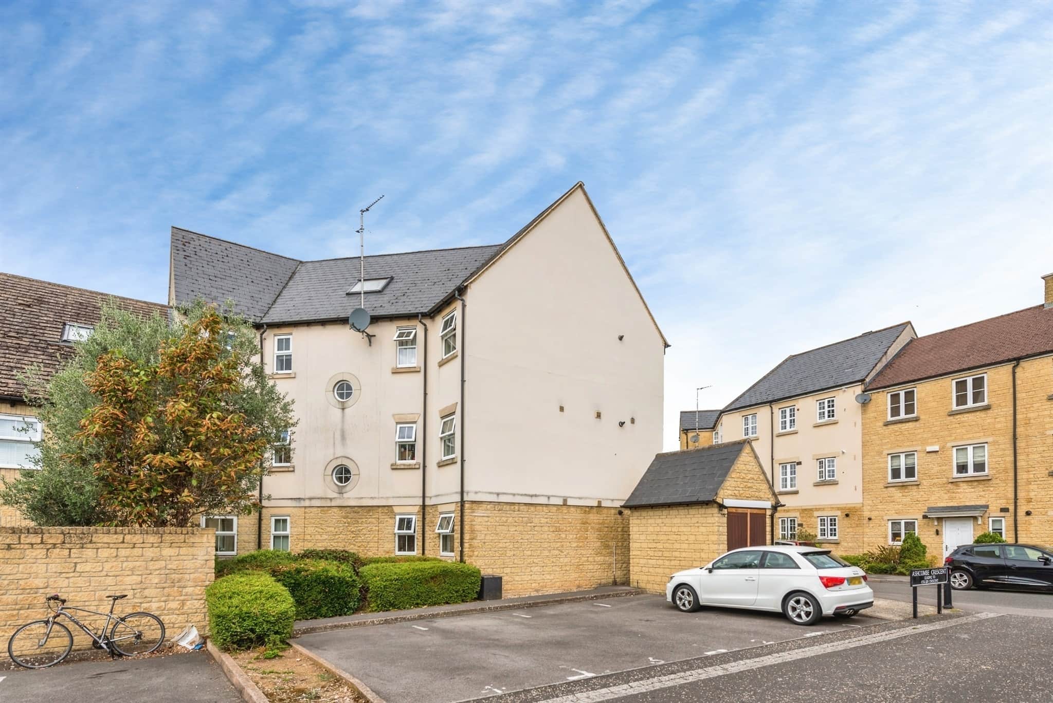Property at Woodford Way, Witney