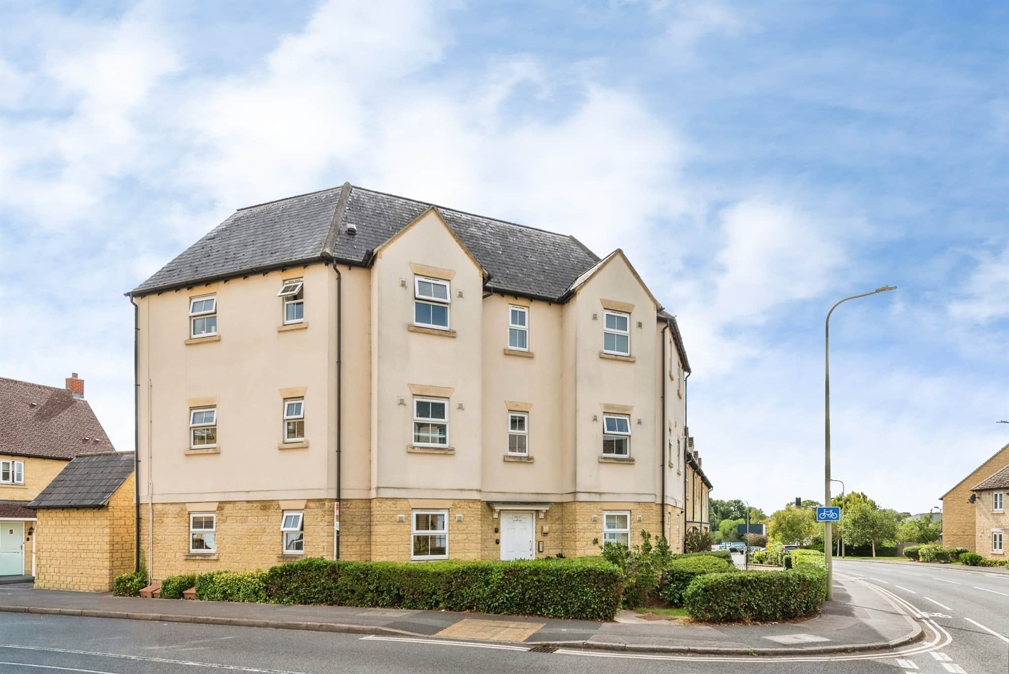 Property at Woodford Way, Witney