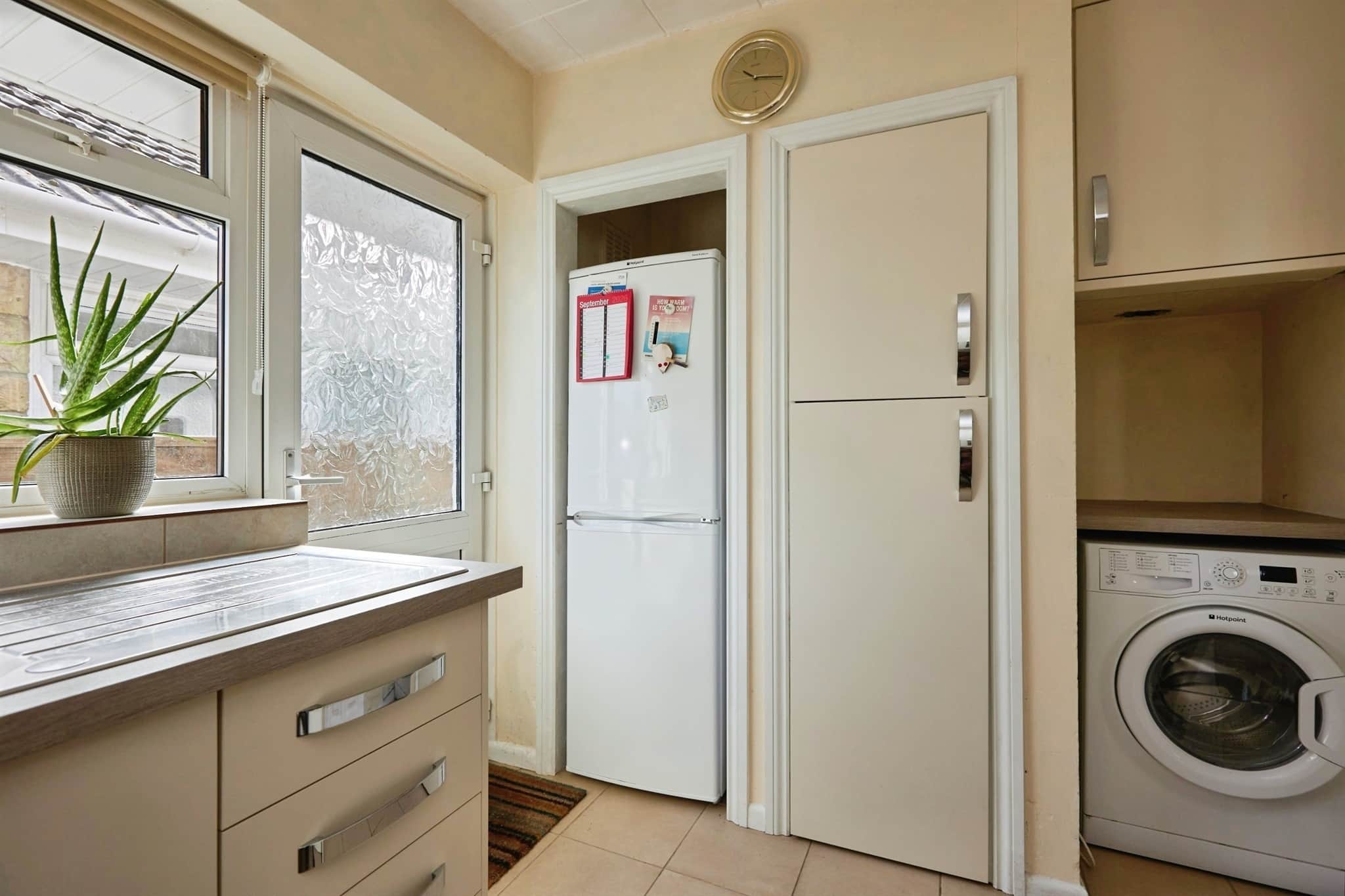Property at Saxon Mead Close, Gillingham