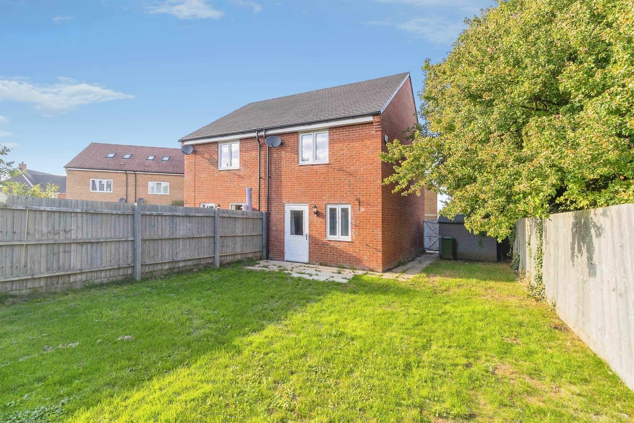Property at Aylesbury Drive, Houghton Regis, Dunstable