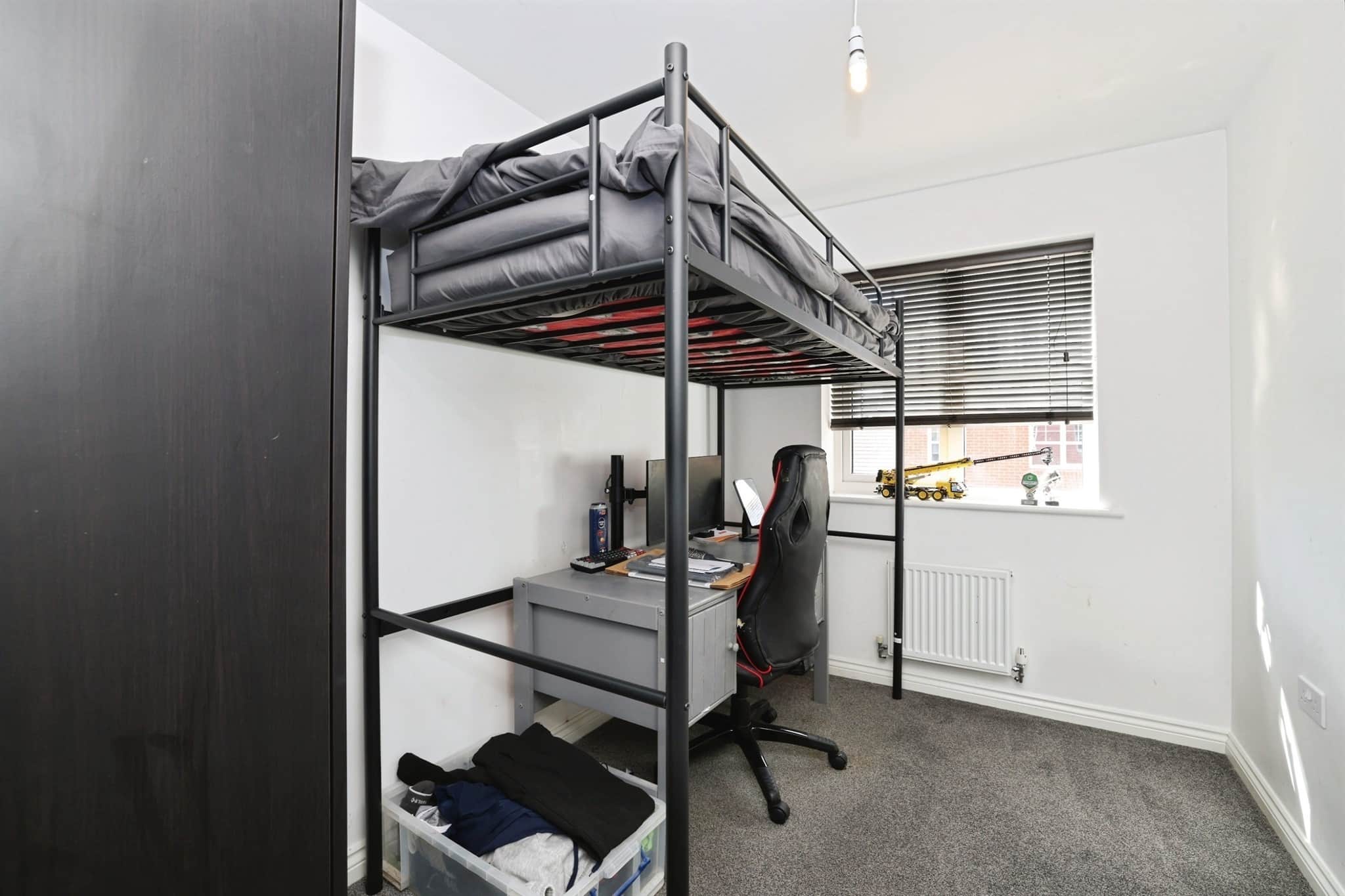 Property at Lee Valley Close, ANDOVER