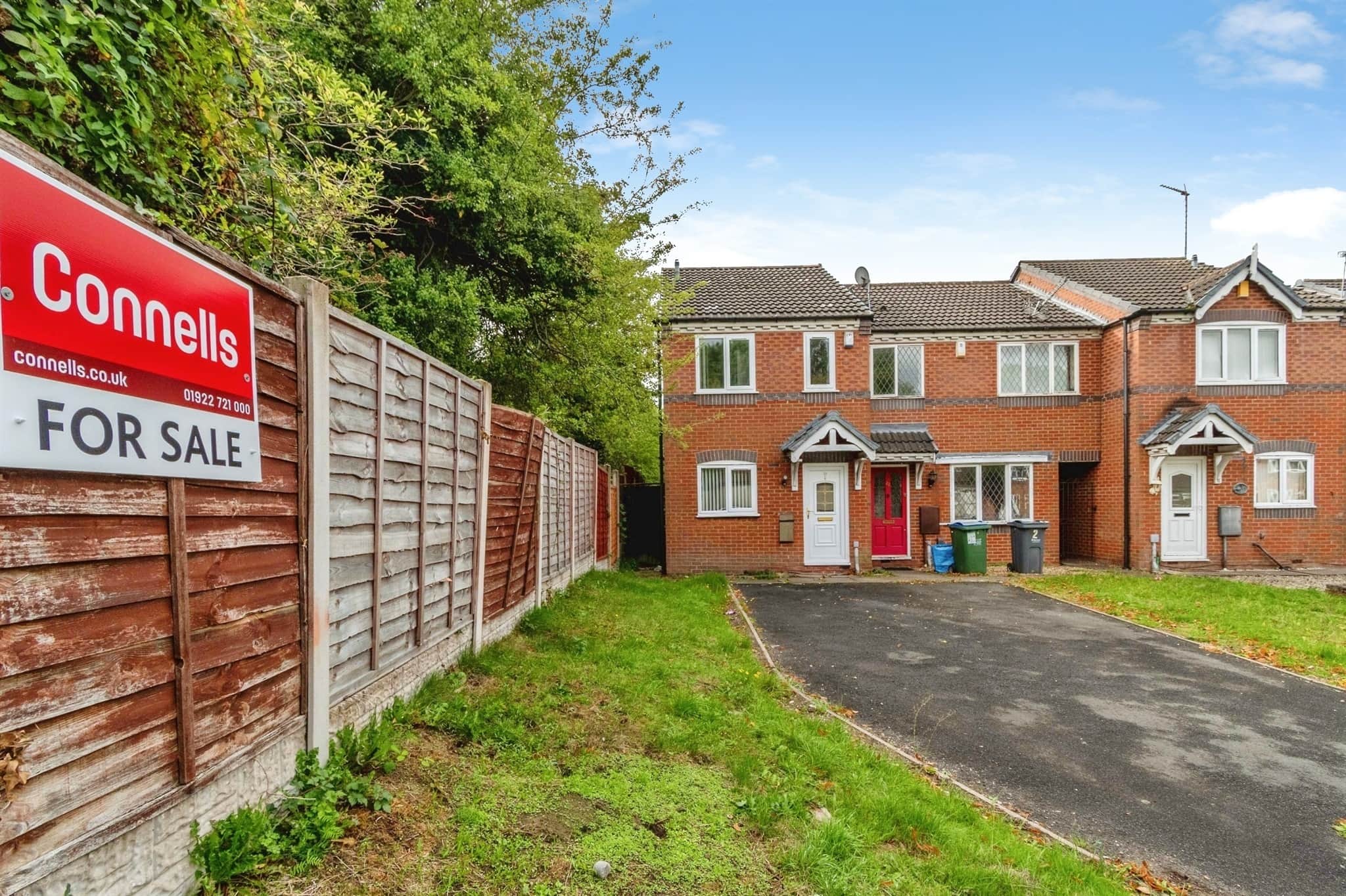 Property at Biddlestone Grove, Walsall