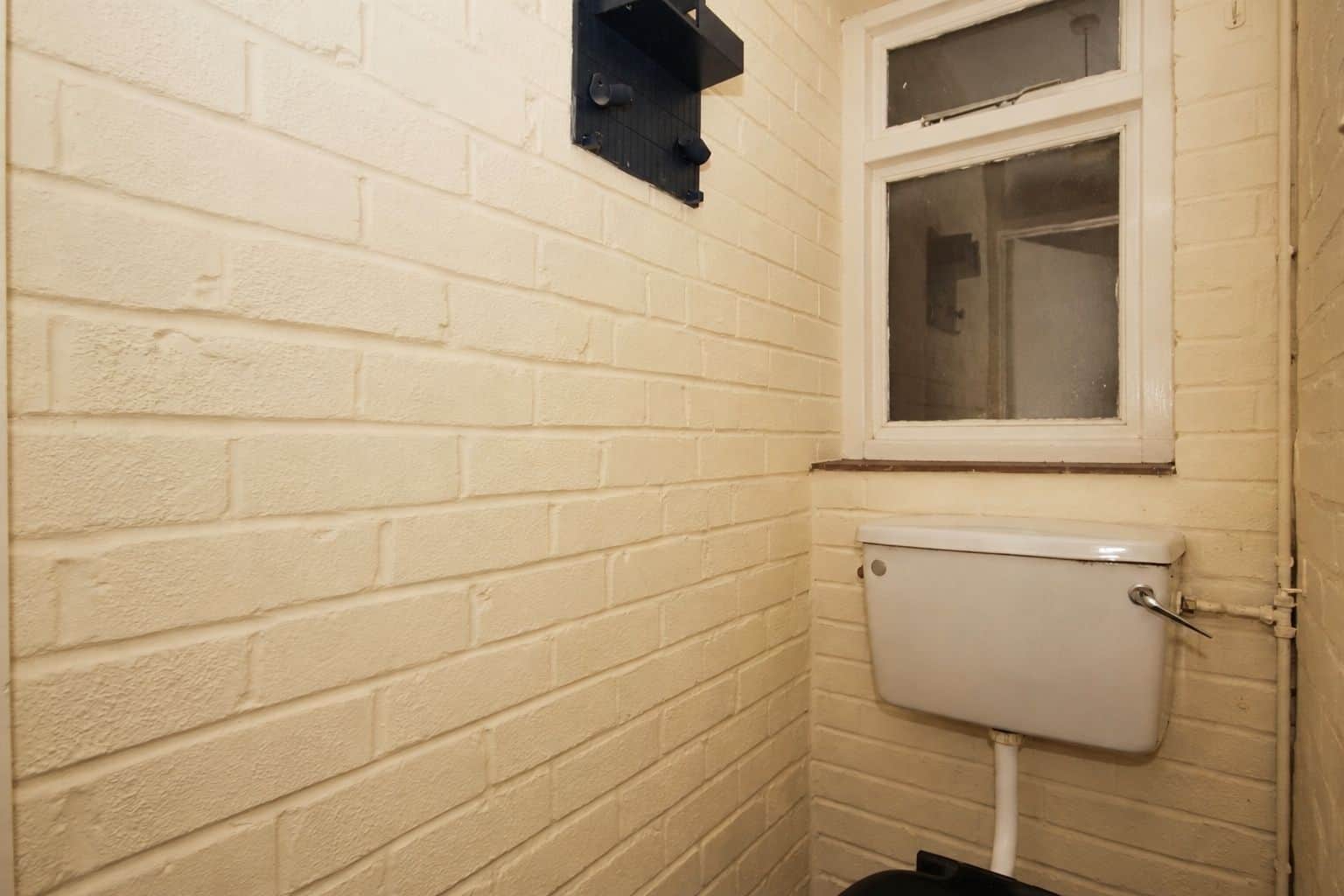 Property at High View Road, Leamington Spa