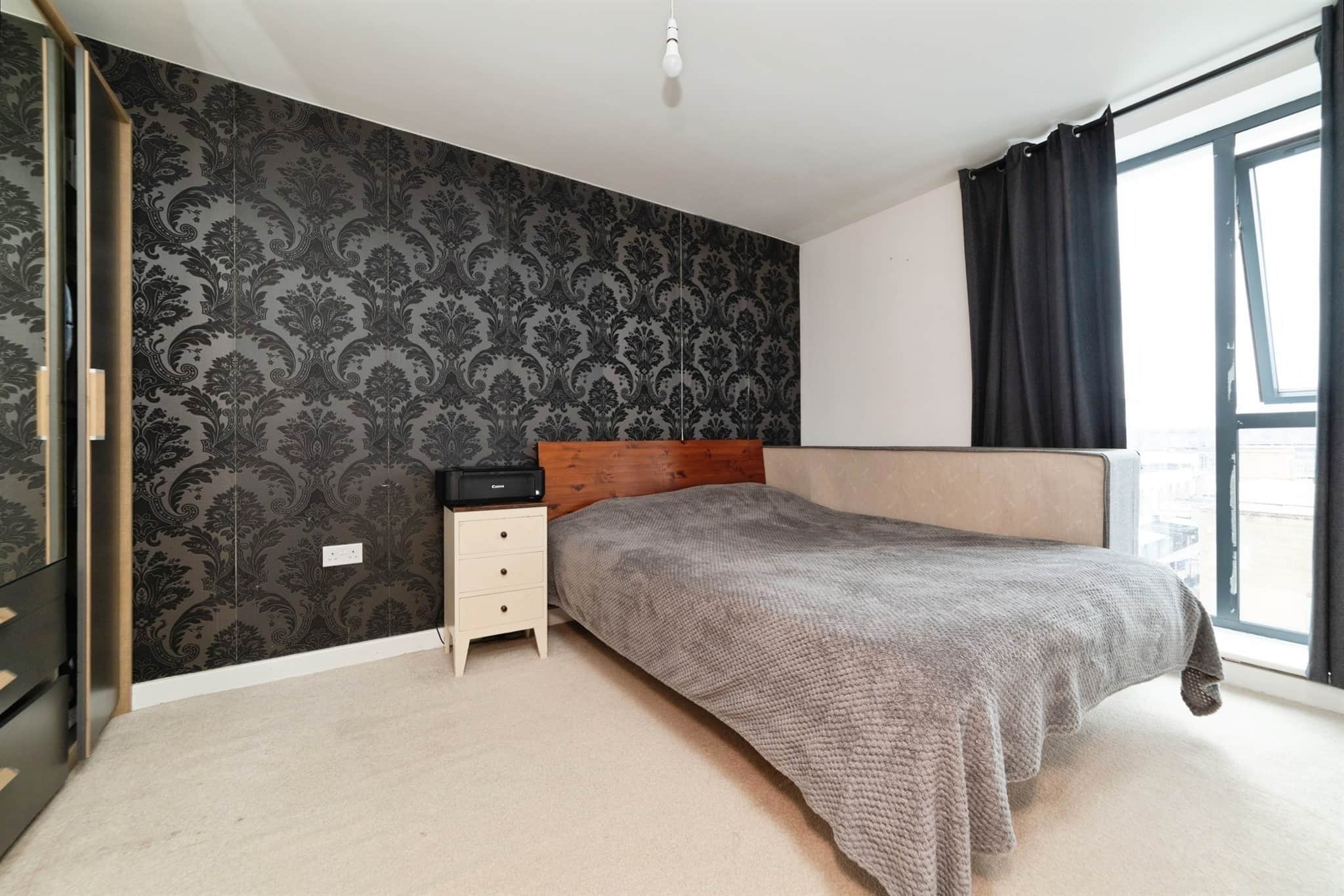 Property at Swingate, Stevenage