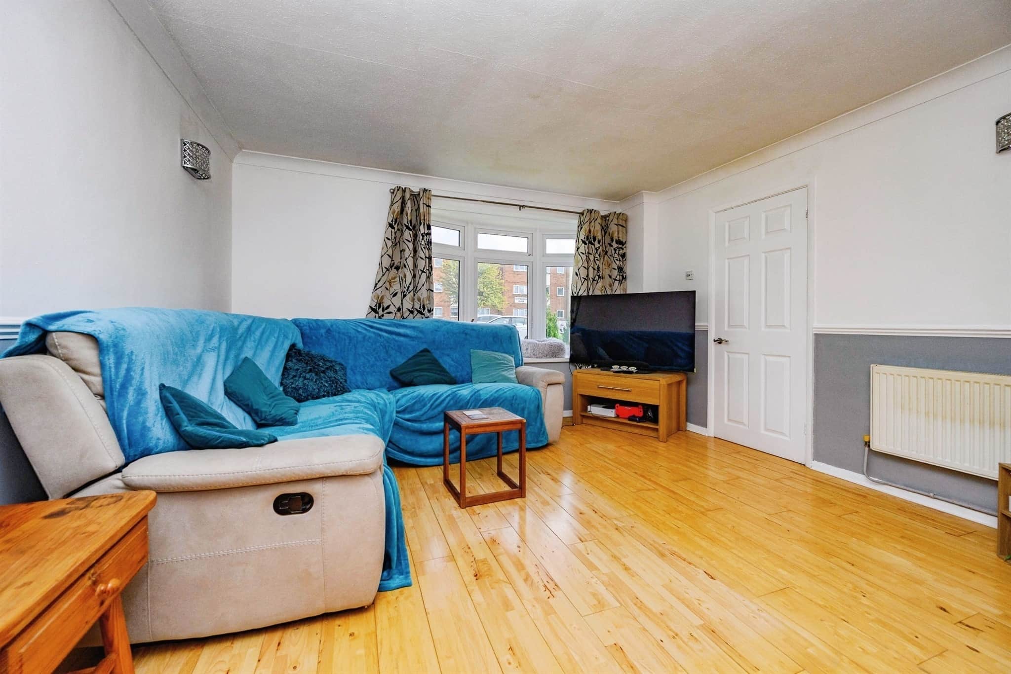 Property at Linden Lea, Watford