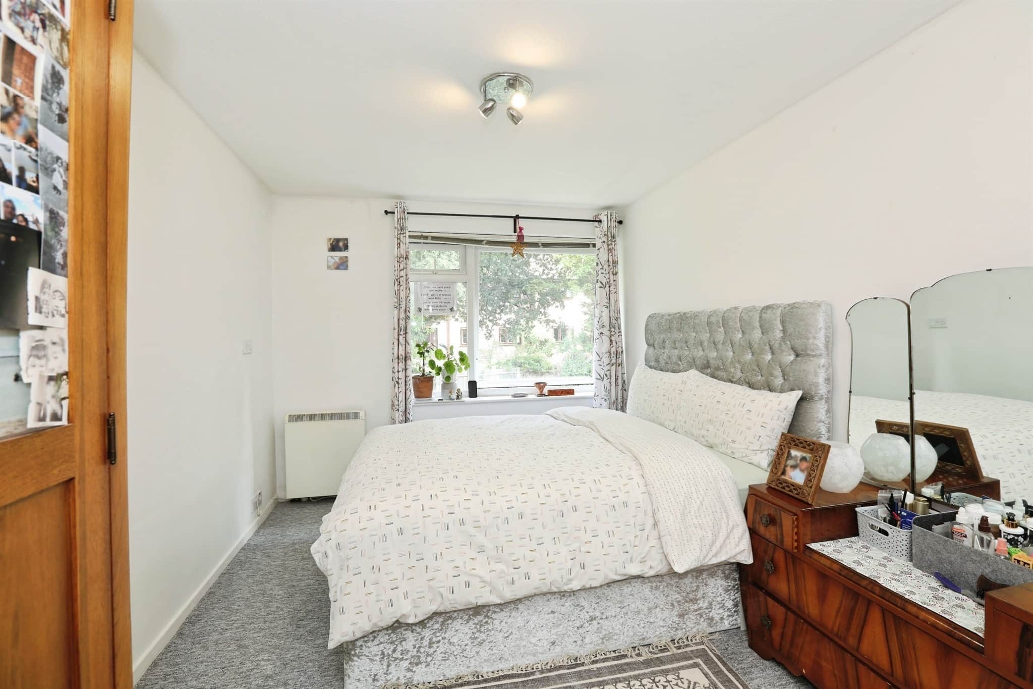 Property at London Road, East Grinstead