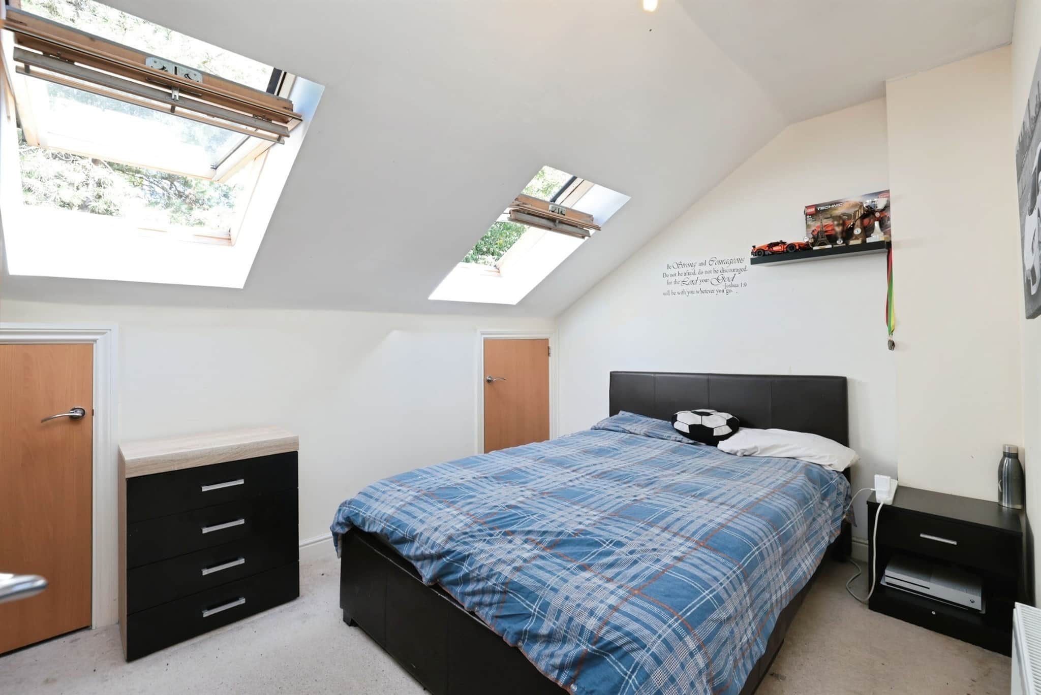 Property at John North Close, High Wycombe