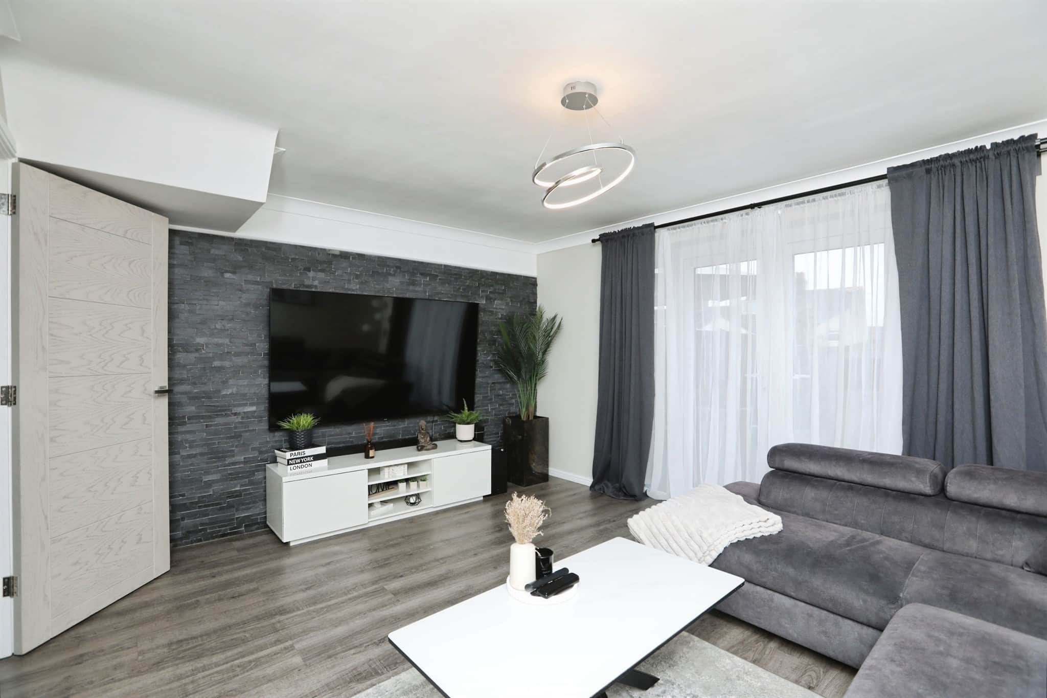 Property at Walmer Gardens, Sittingbourne