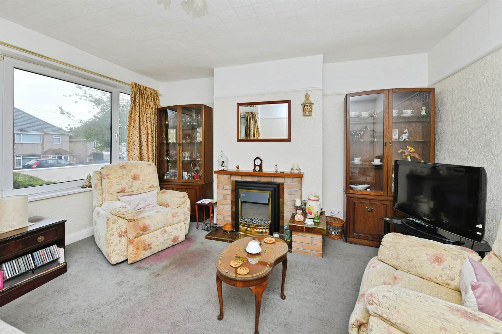 Property at Kneele Gardens, Plymouth