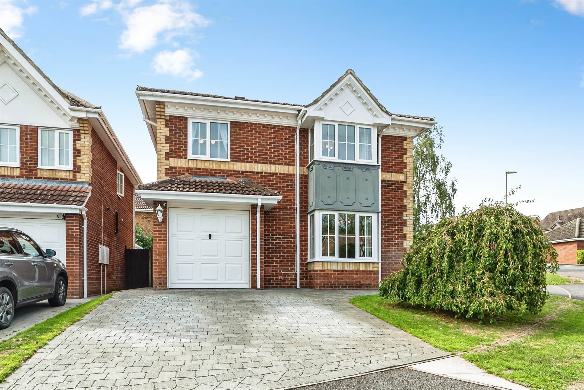Property at The Cornfields, Hatch Warren, Basingstoke