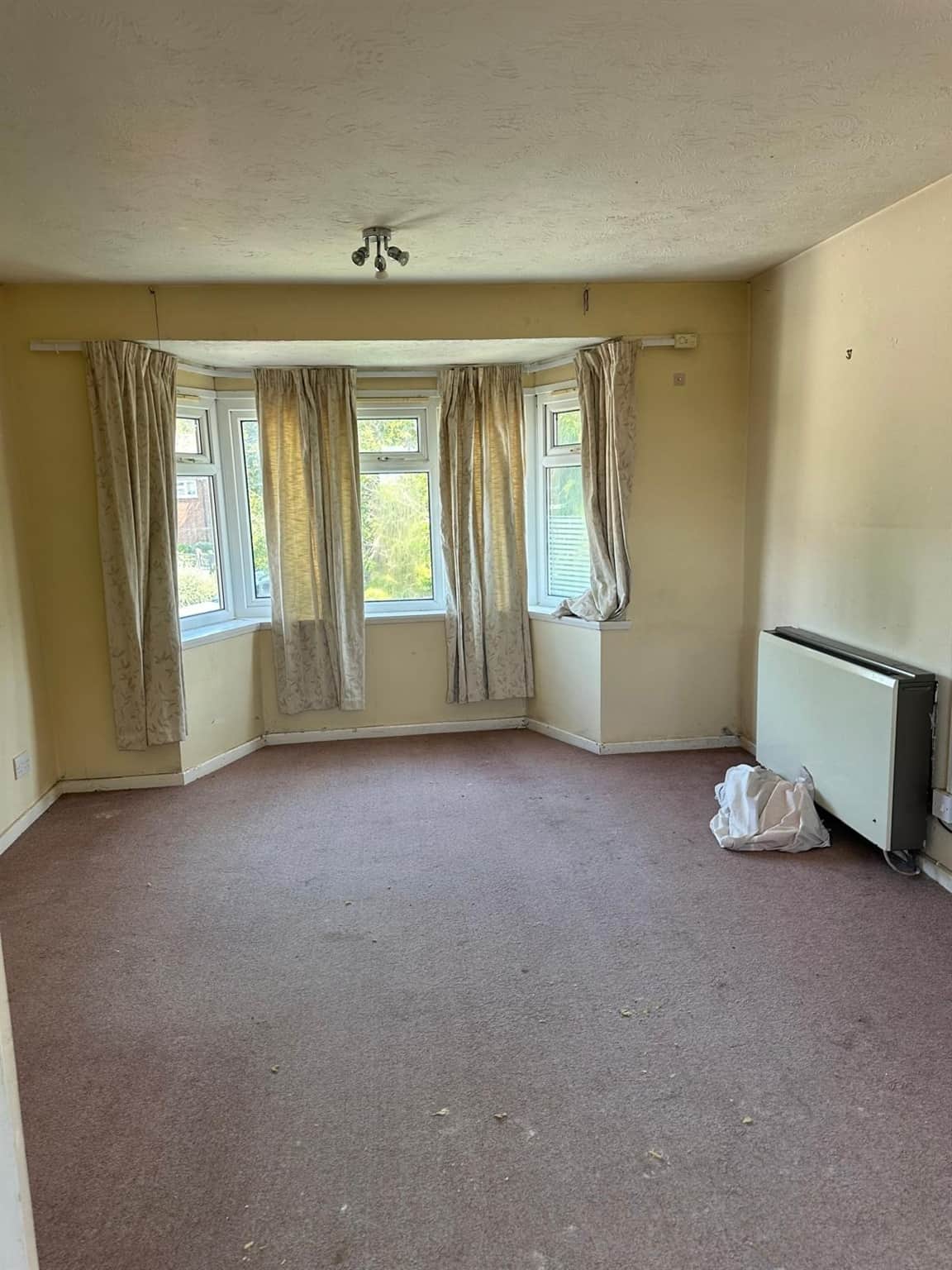 Property at Eskdale Road, Stoke Mandeville, Aylesbury